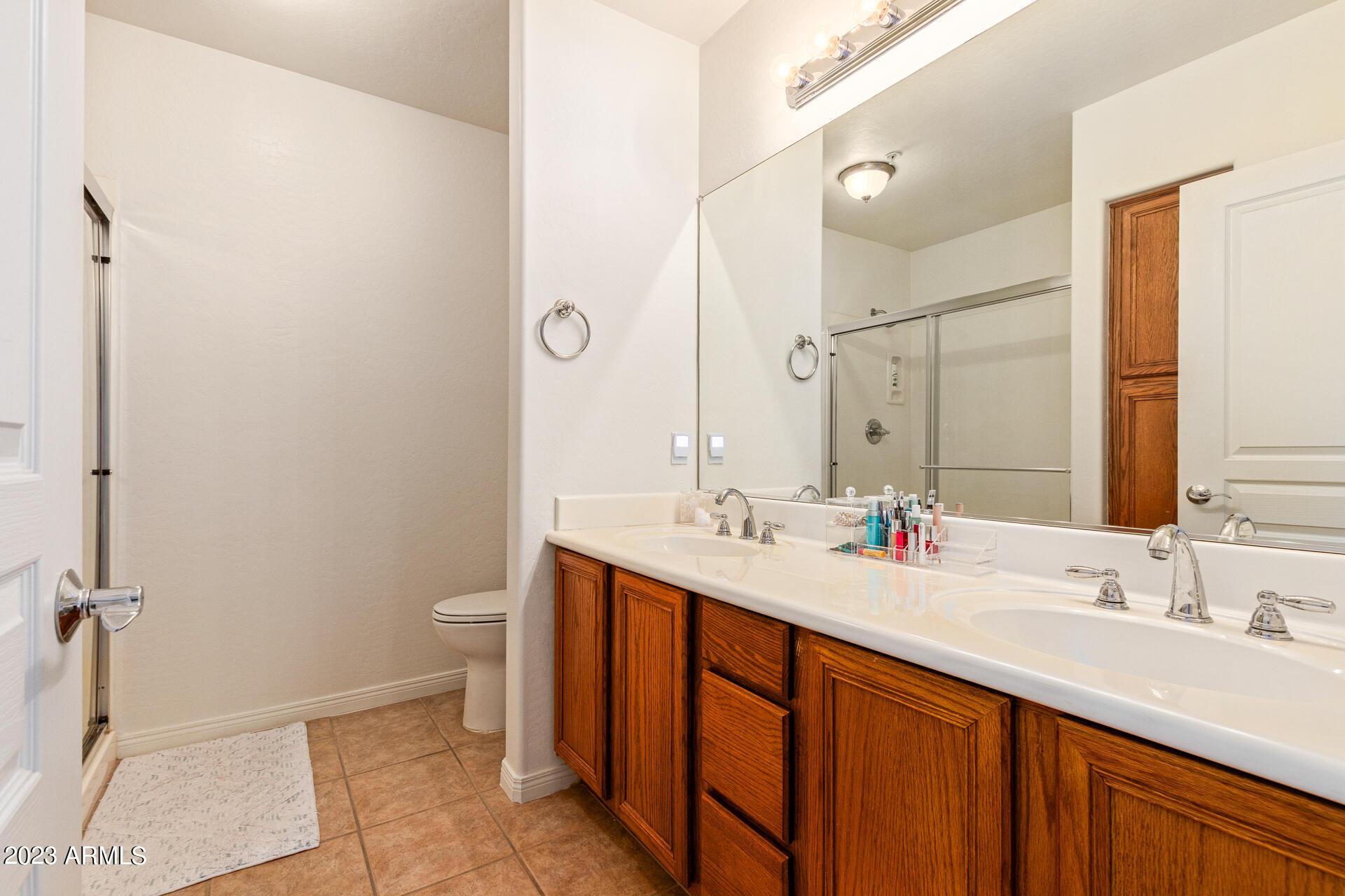 2989 N 44TH Street, 3016