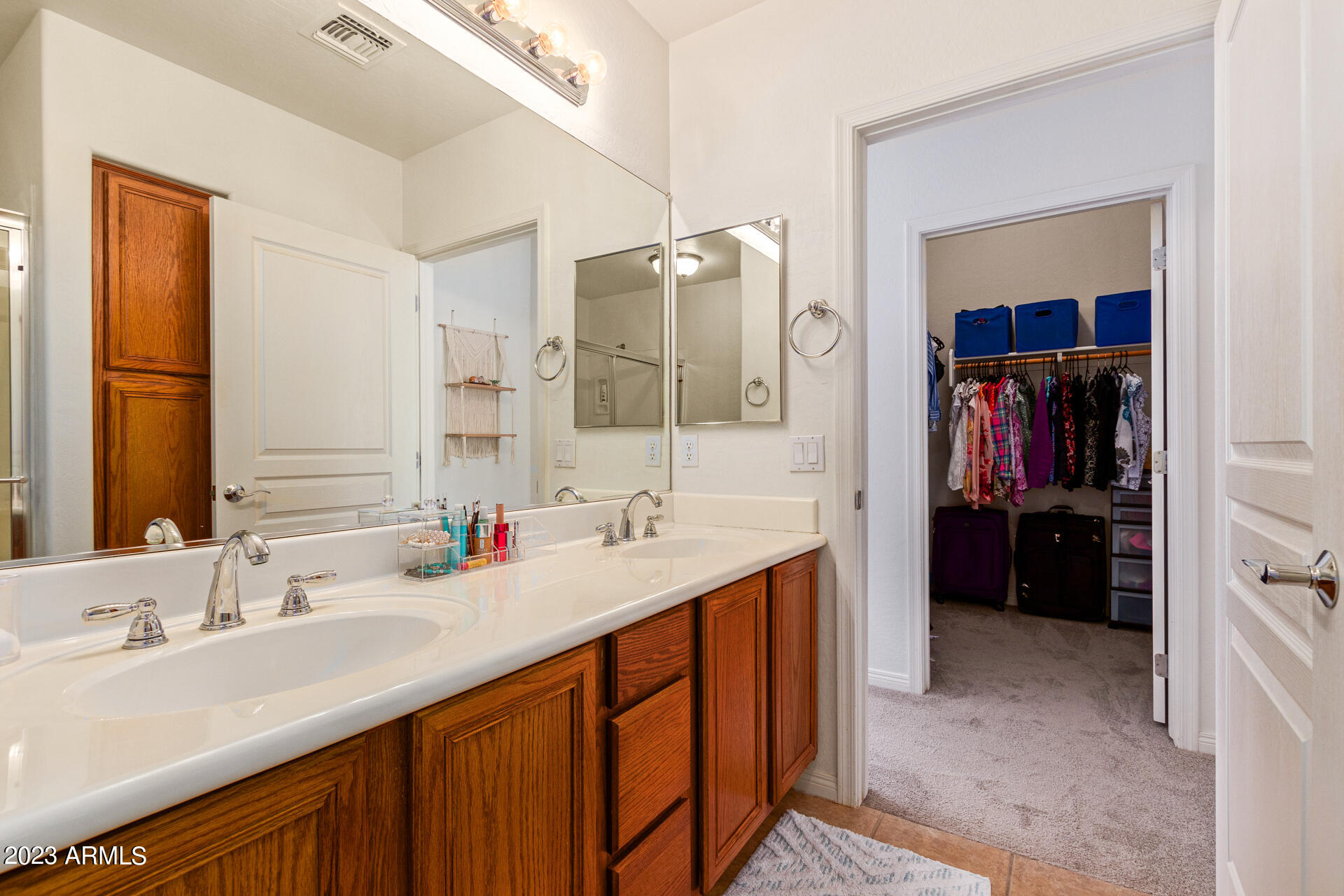 2989 N 44TH Street, 3016