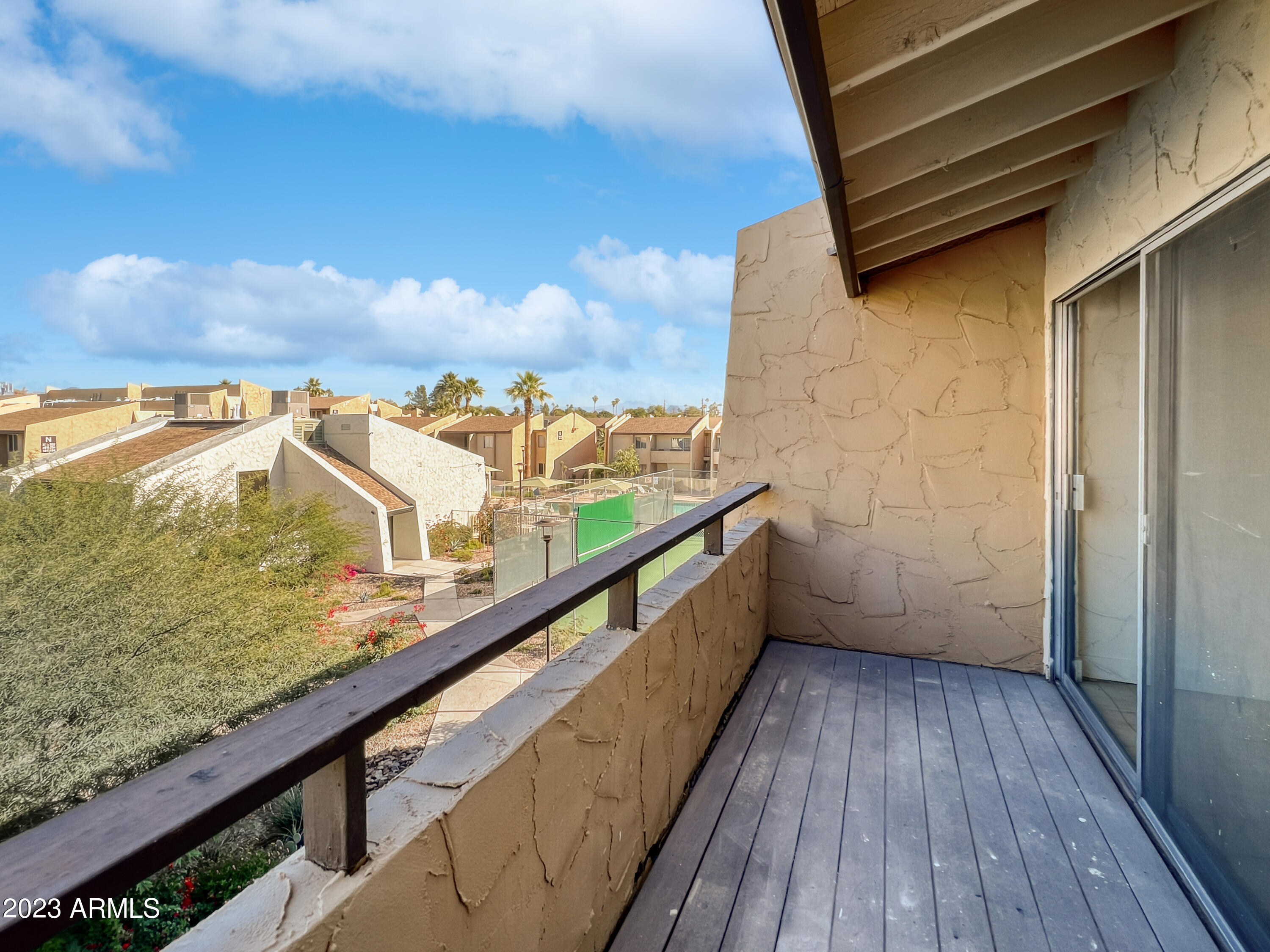 8055 E THOMAS Road C305