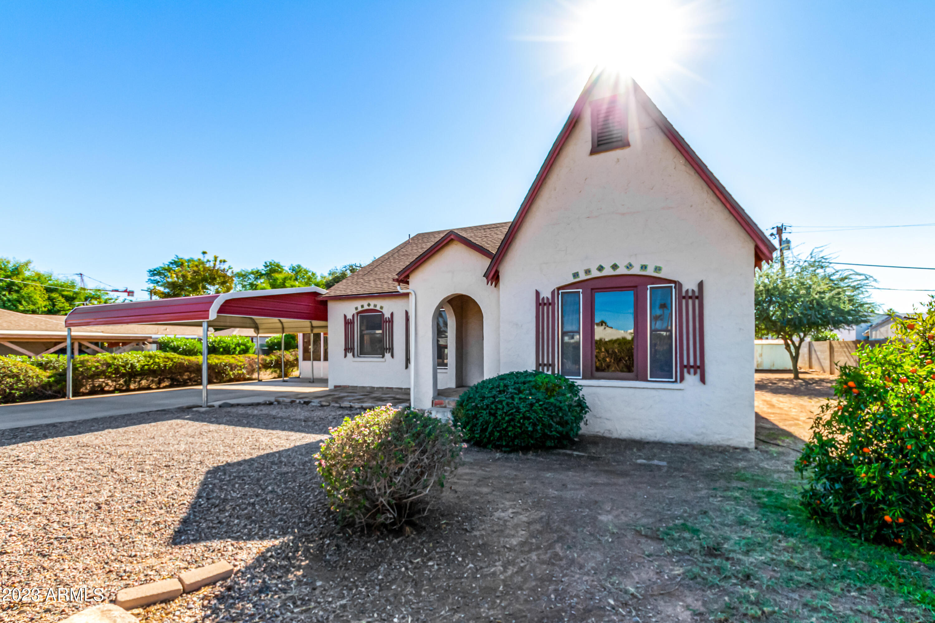 515 W HIGHLAND Avenue