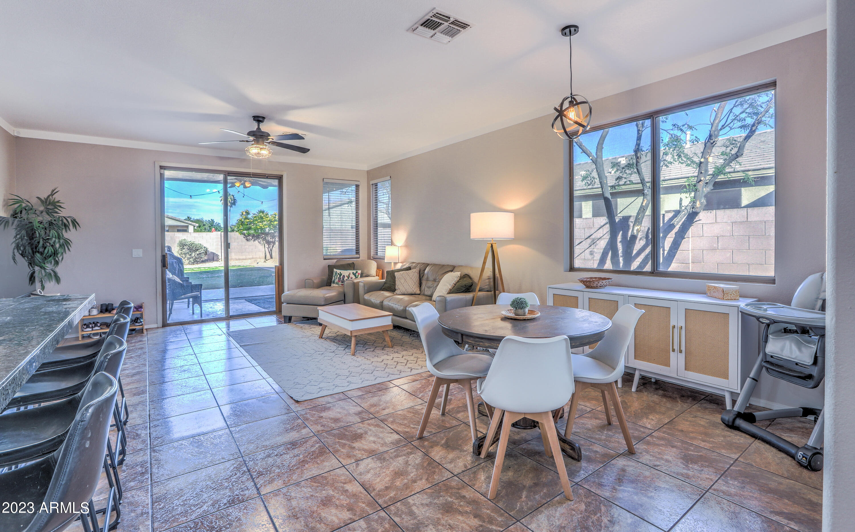 2130 E BELLERIVE Place