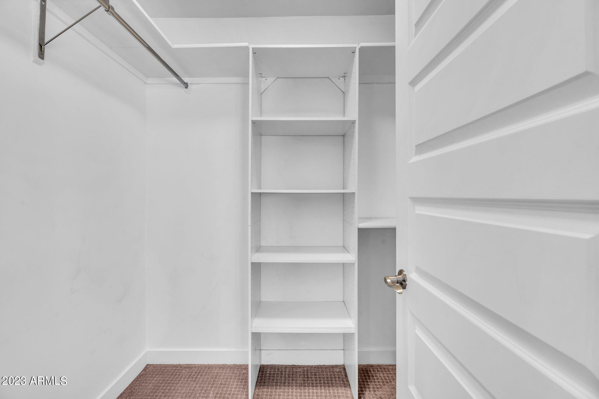 2112 W FLOWER Street