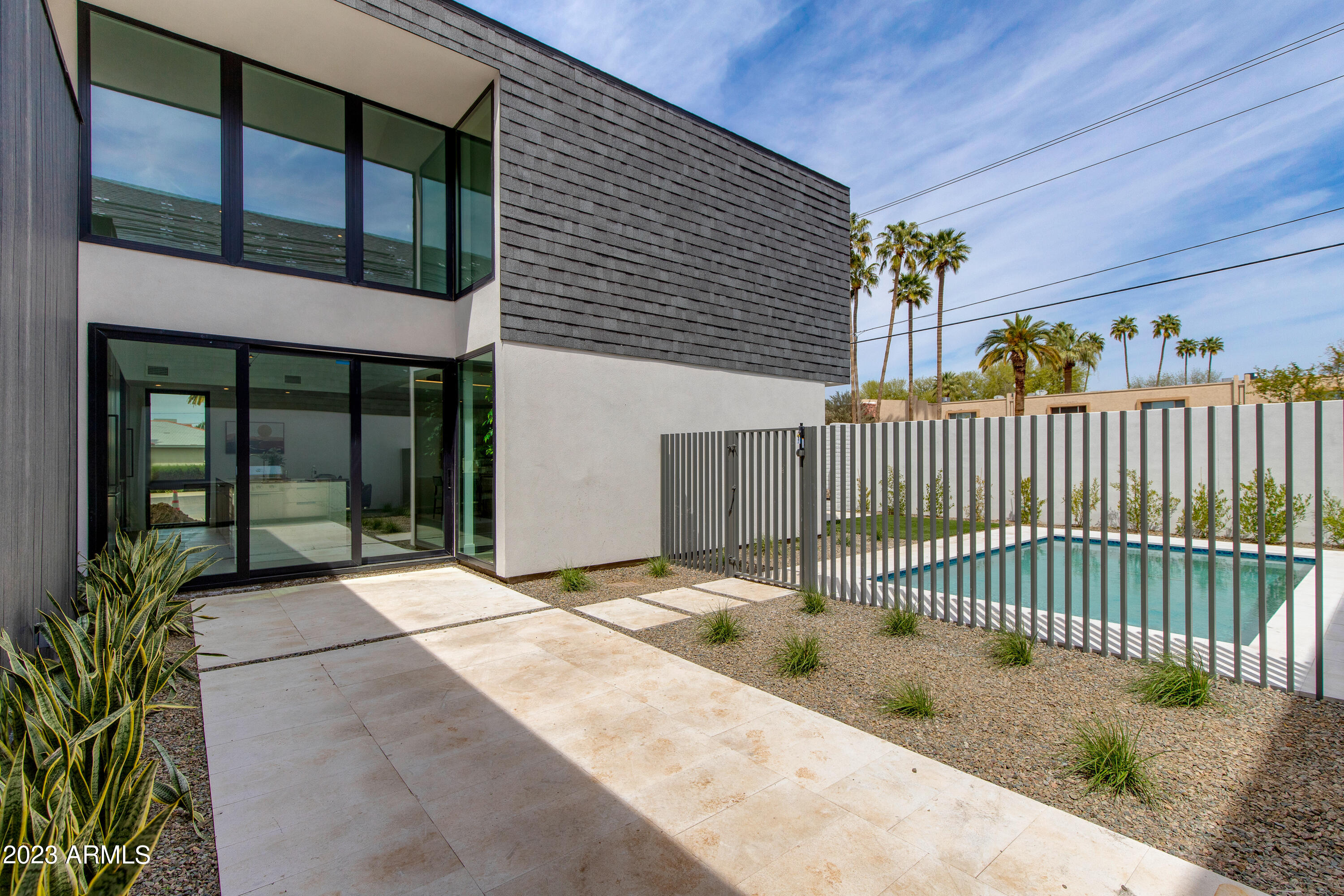 5845 N 13th Place