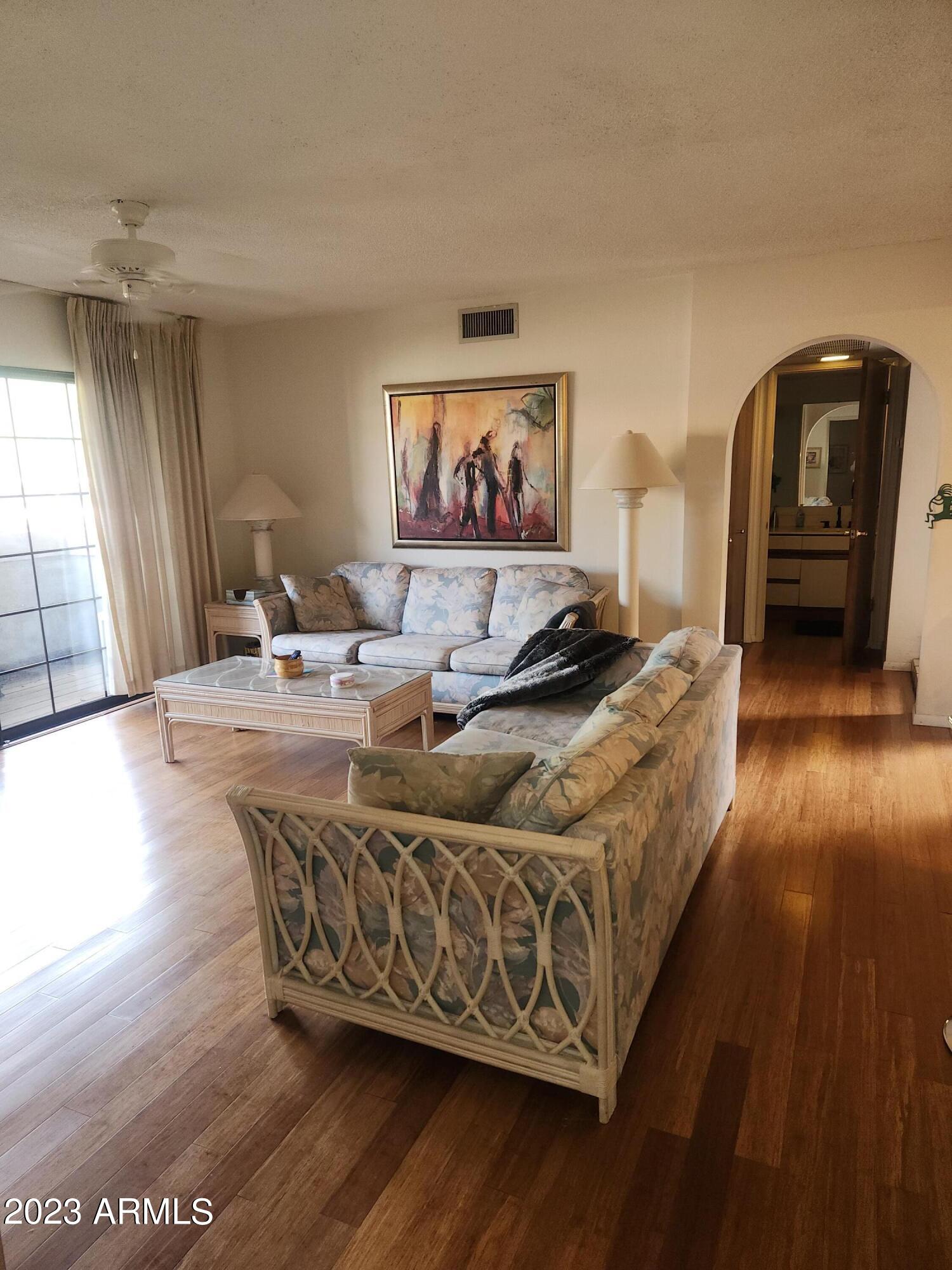 7557 N DREAMY DRAW Drive, 273