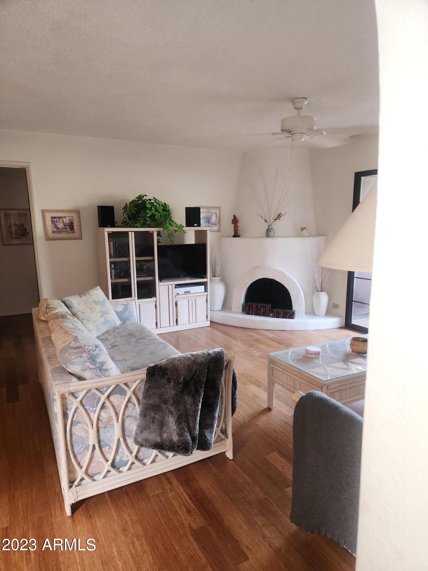 7557 N DREAMY DRAW Drive, 273