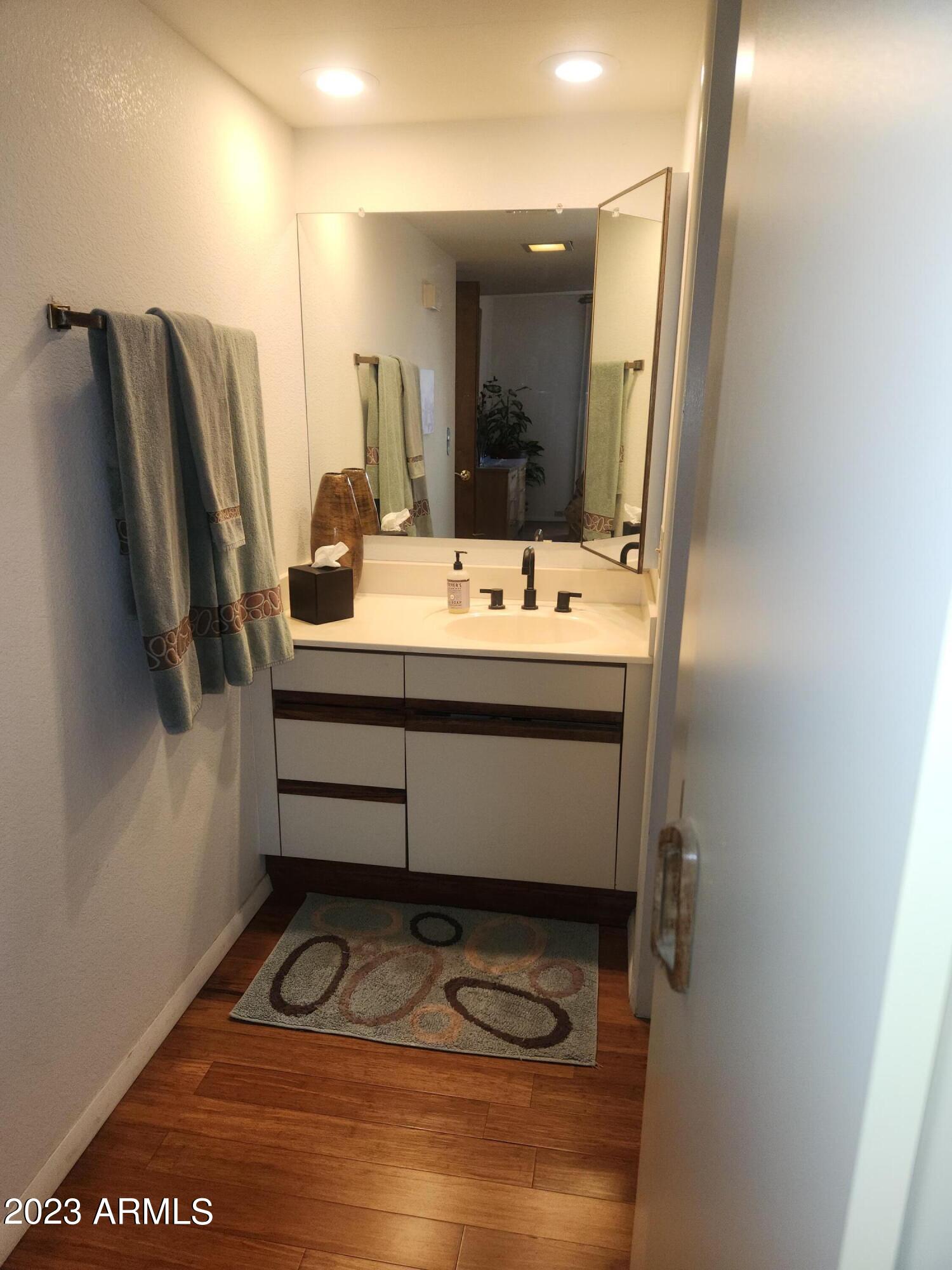 7557 N DREAMY DRAW Drive, 273