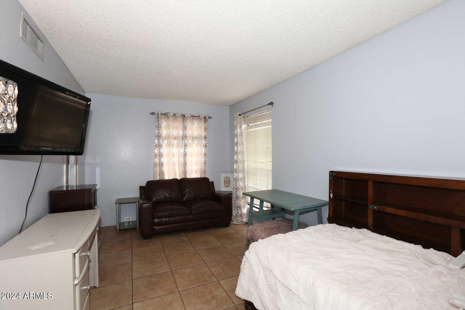 7557 N DREAMY DRAW Drive, 151