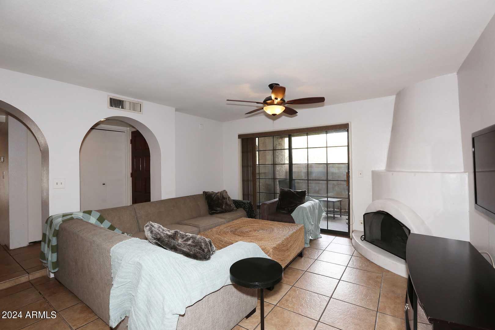 7557 N DREAMY DRAW Drive, 151