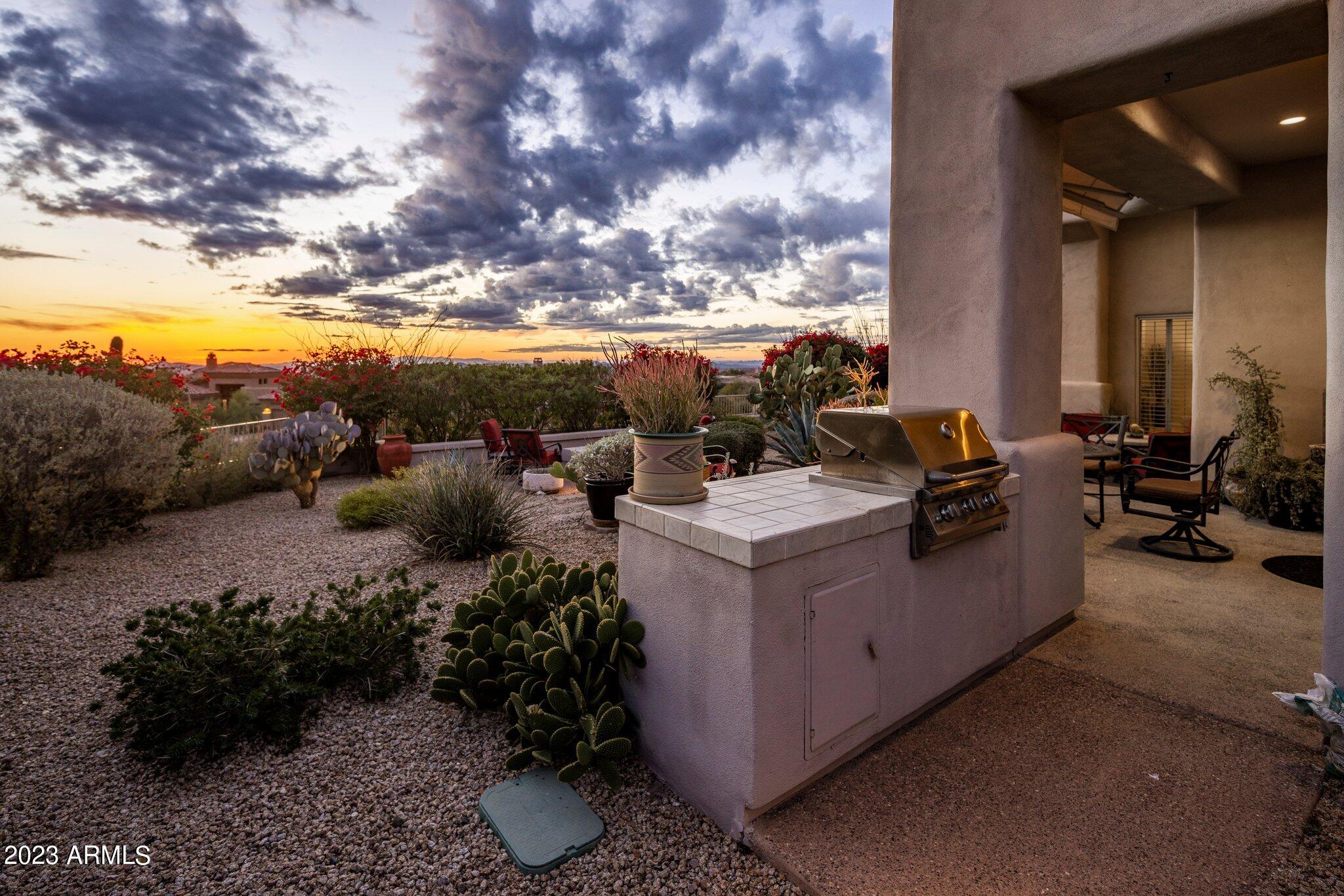 11063 E DESERT VISTA Drive