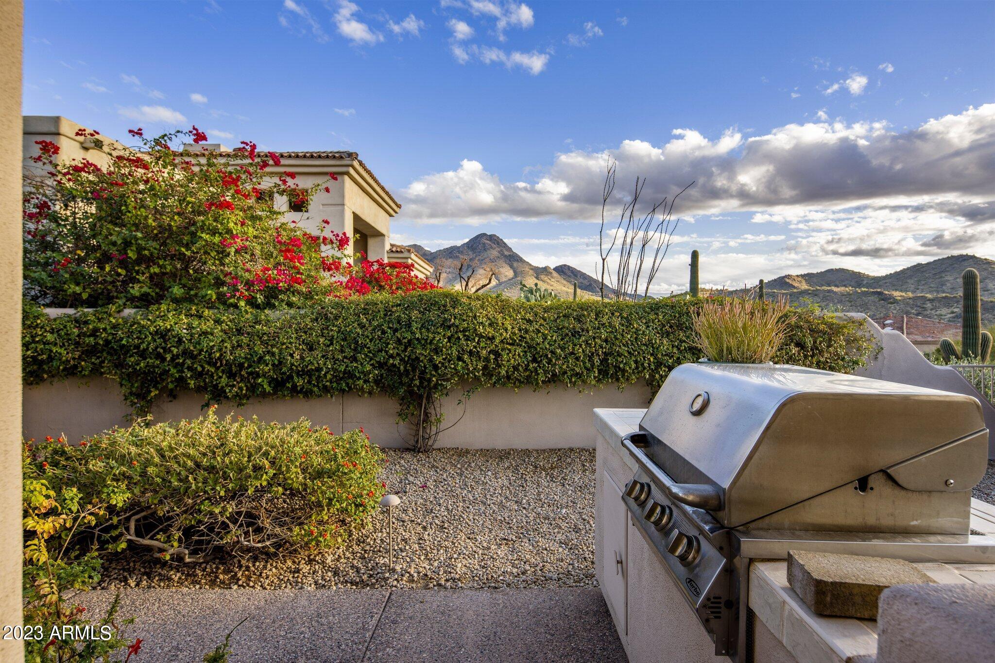 11063 E DESERT VISTA Drive