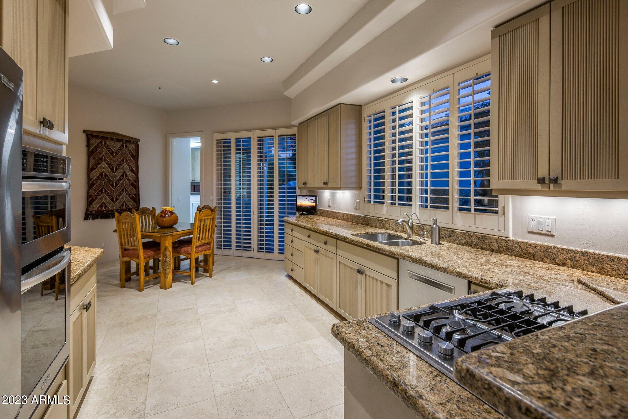 11063 E DESERT VISTA Drive