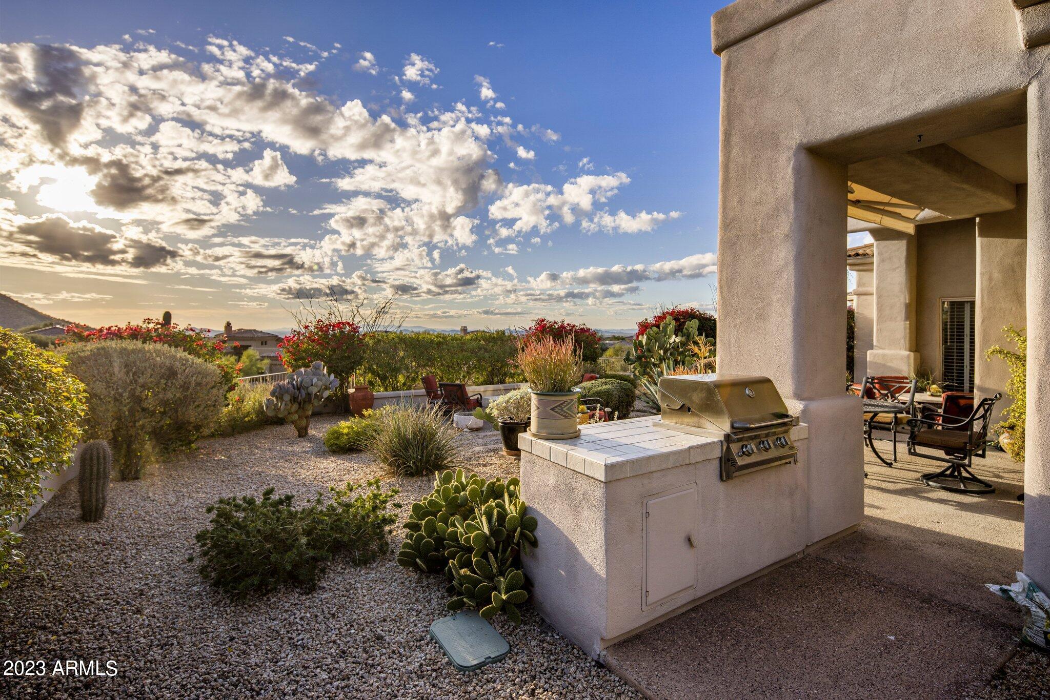 11063 E DESERT VISTA Drive