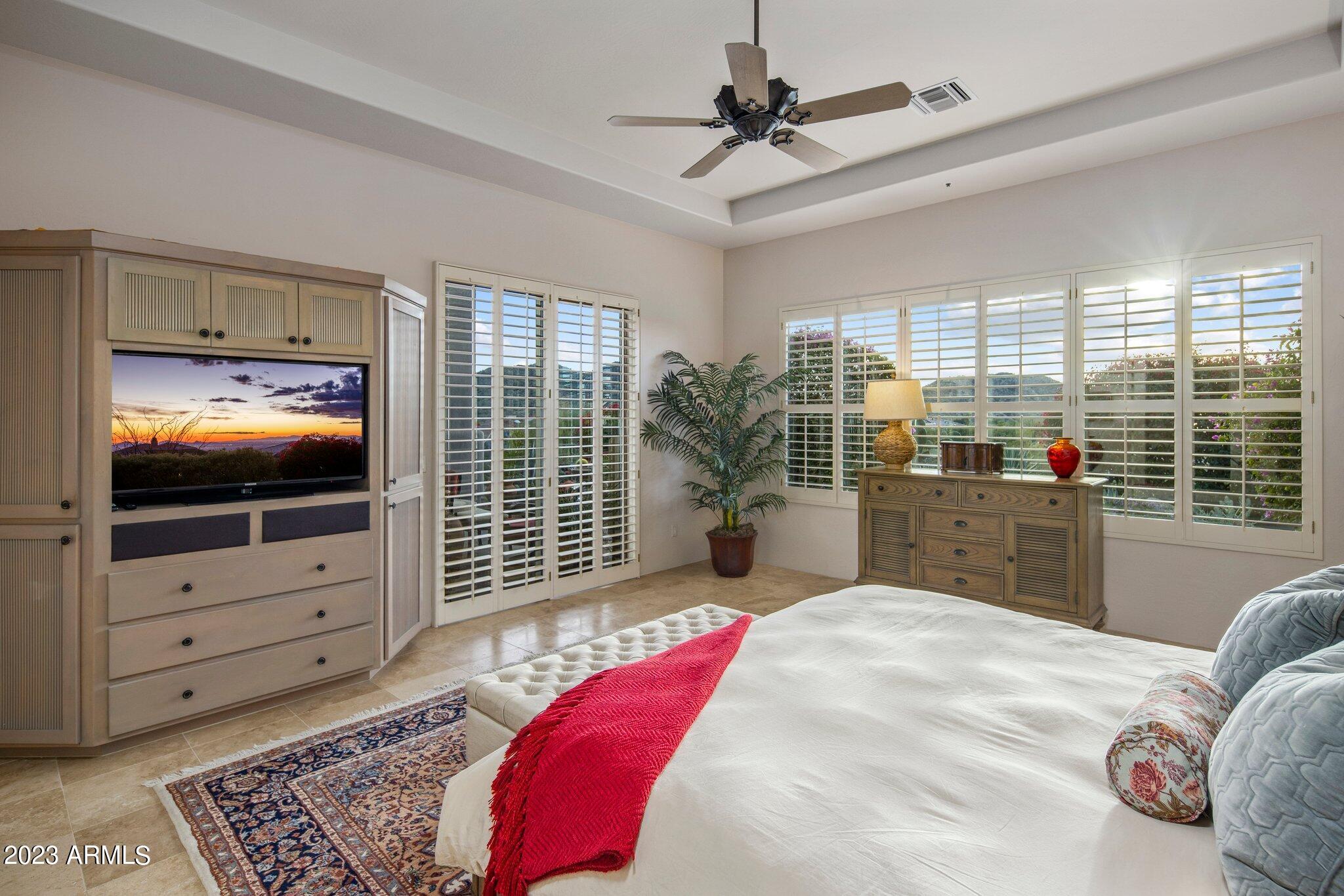 11063 E DESERT VISTA Drive