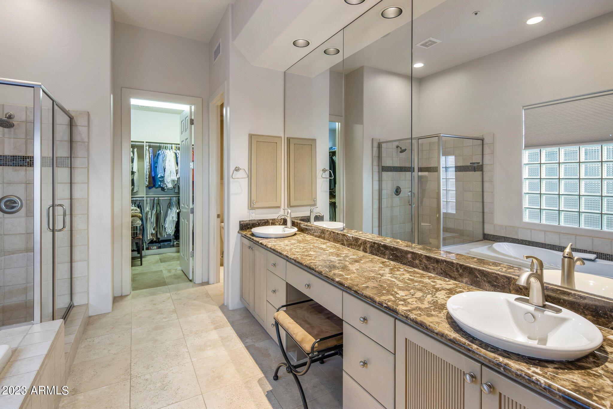 11063 E DESERT VISTA Drive