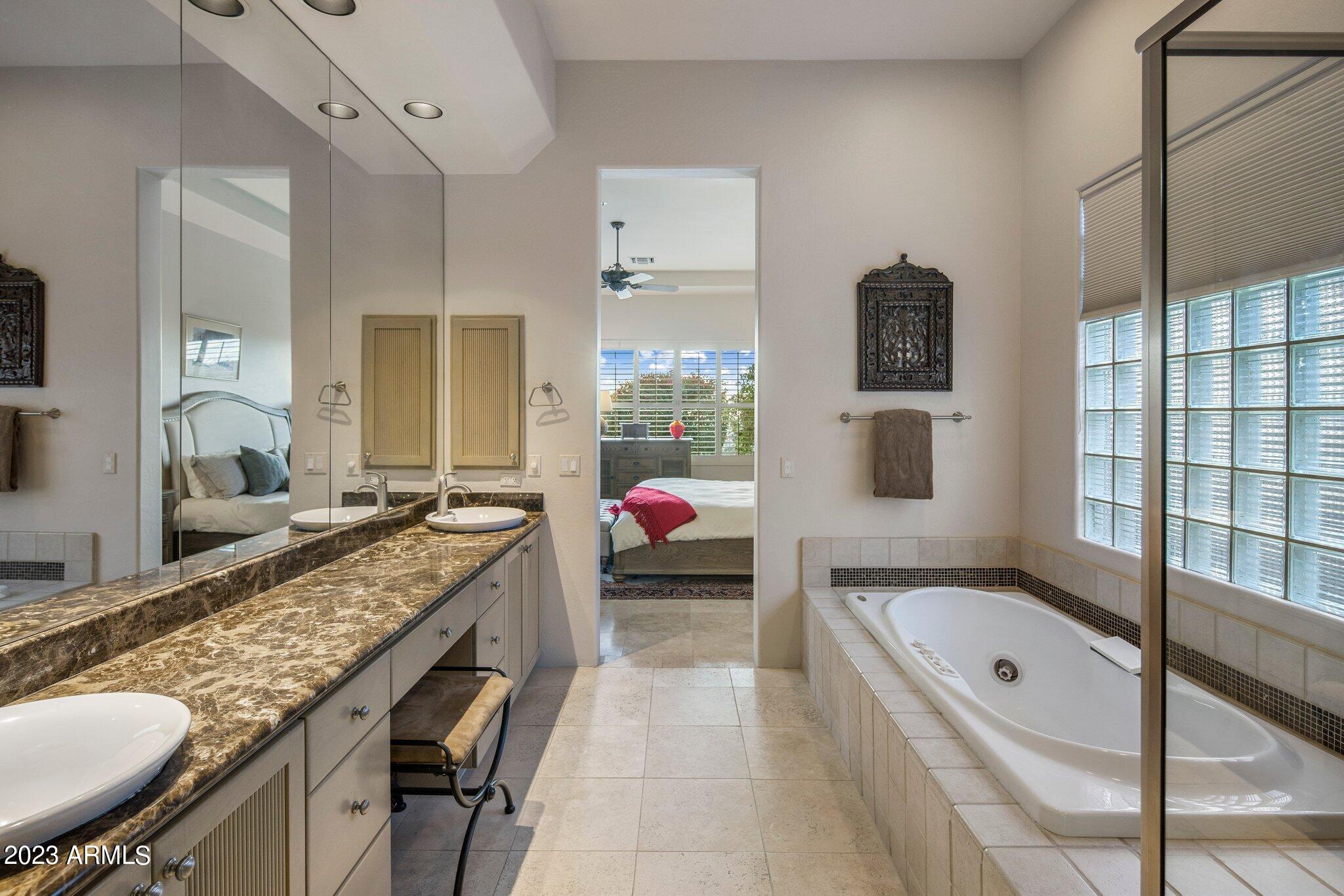 11063 E DESERT VISTA Drive