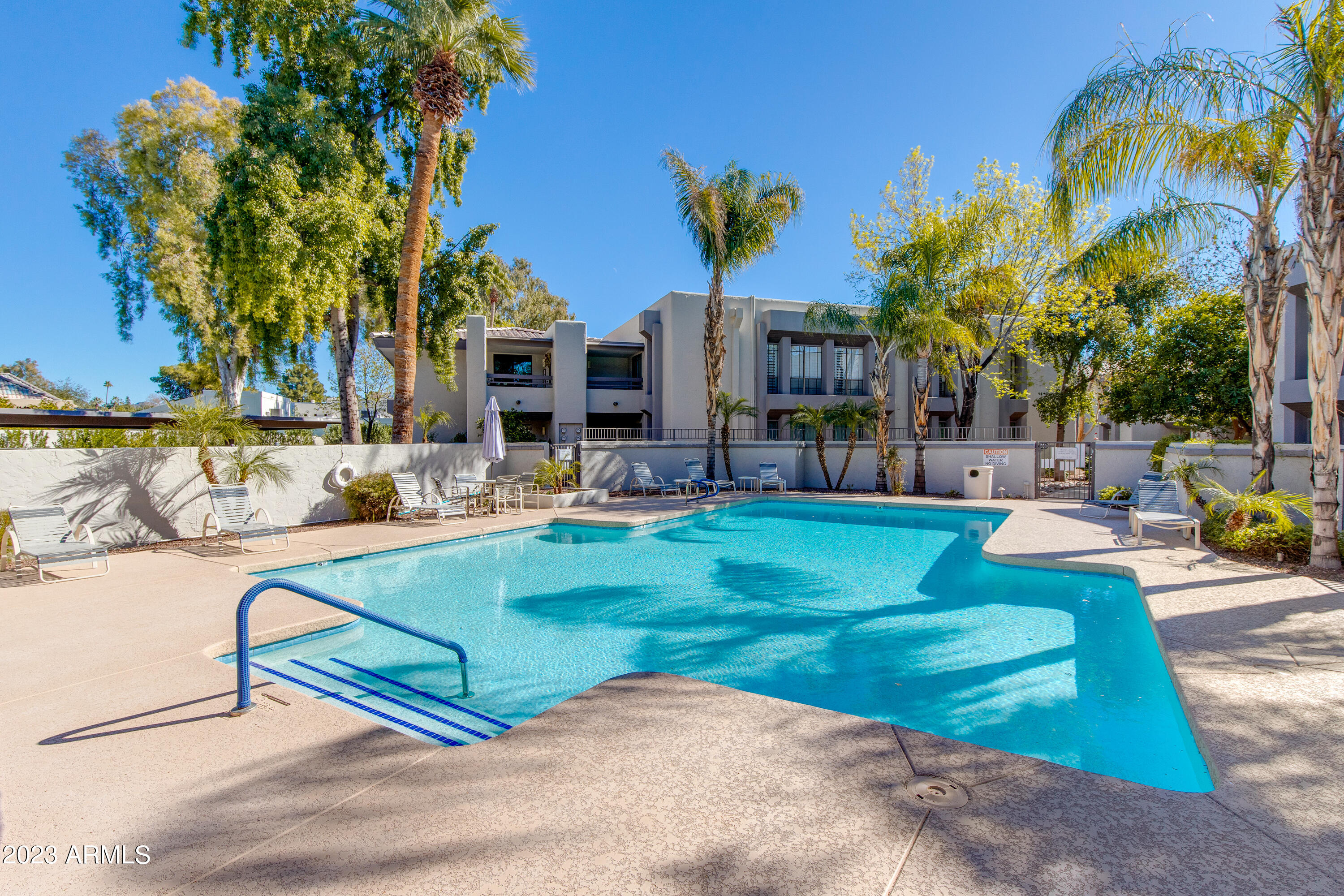 5203 N 24th Street, 208