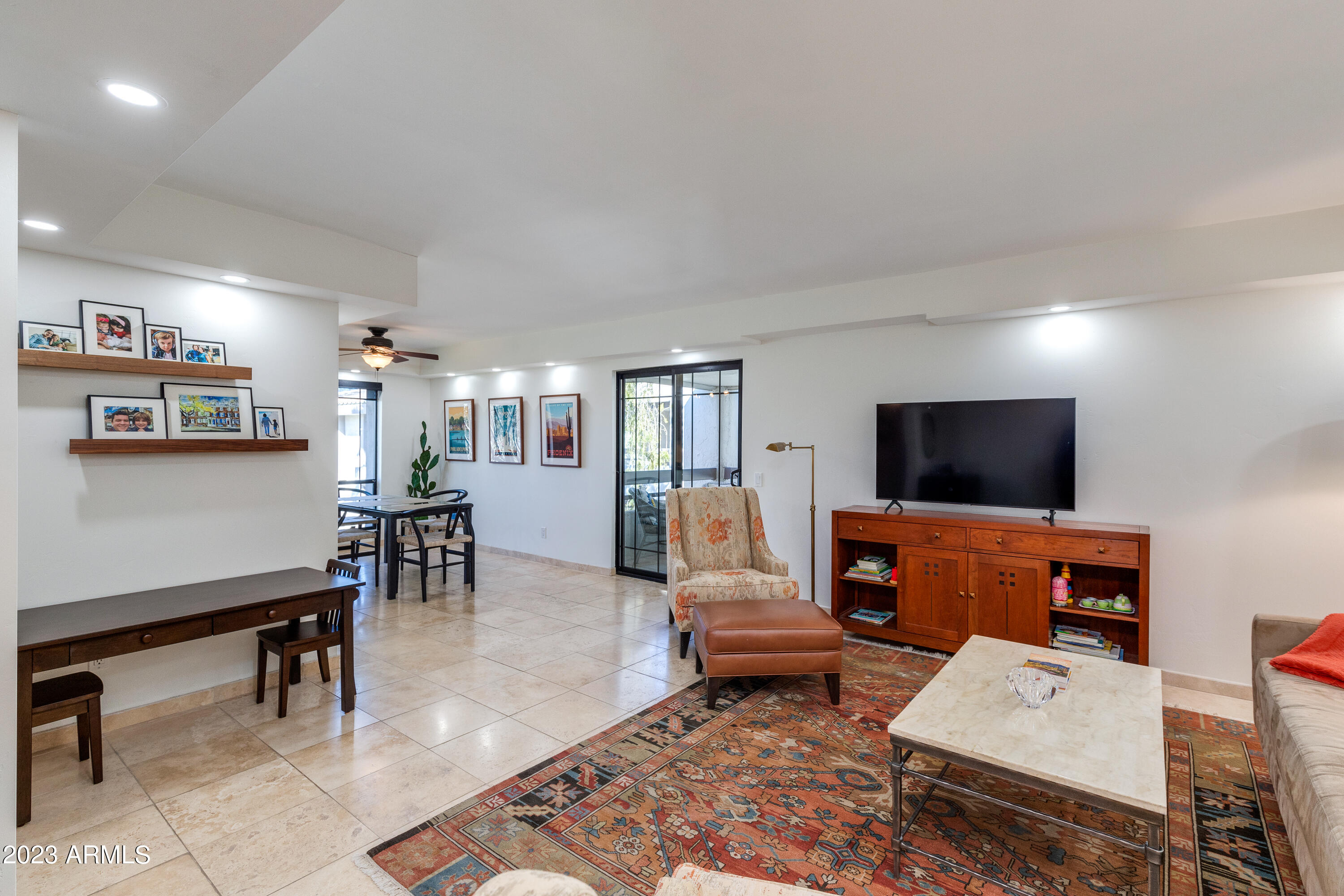 5203 N 24th Street, 208