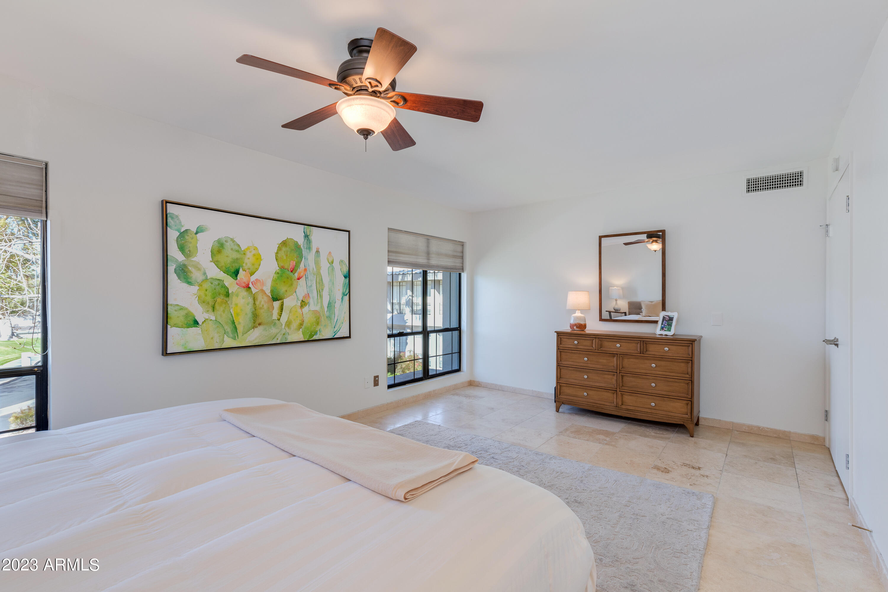 5203 N 24th Street, 208