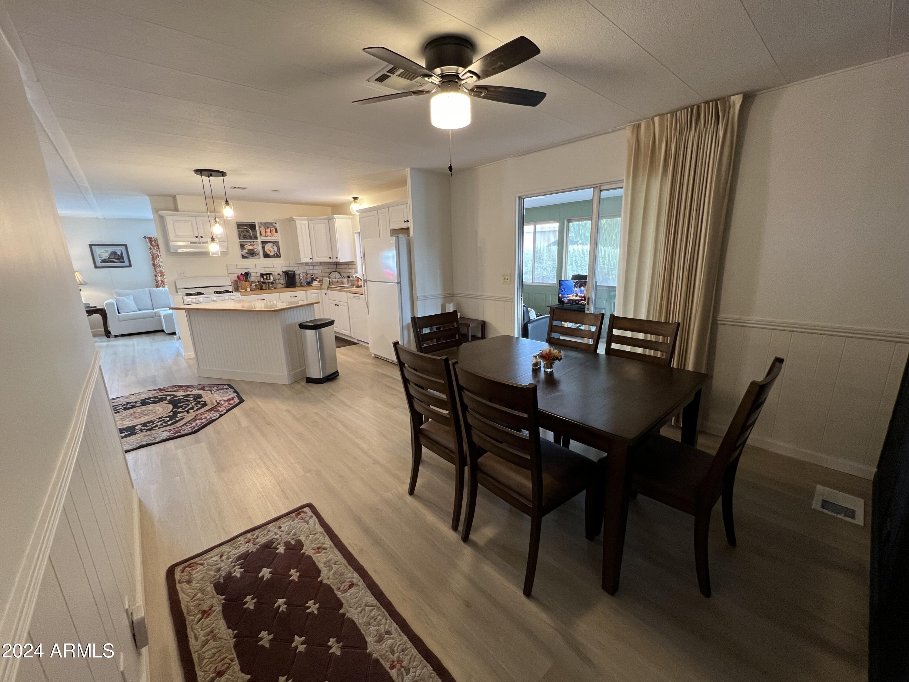 9221 E CITRUS Lane S