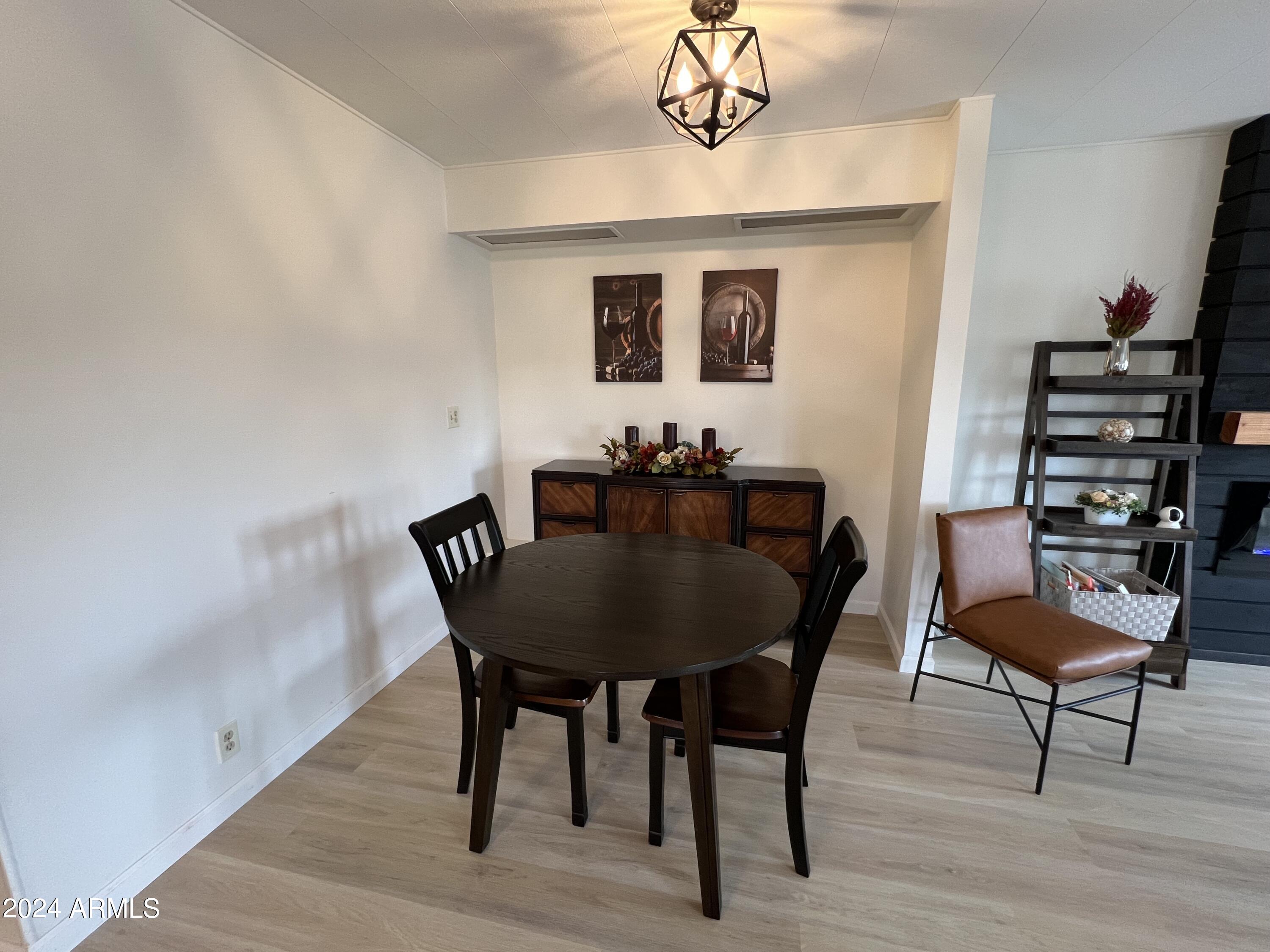 9221 E CITRUS Lane S