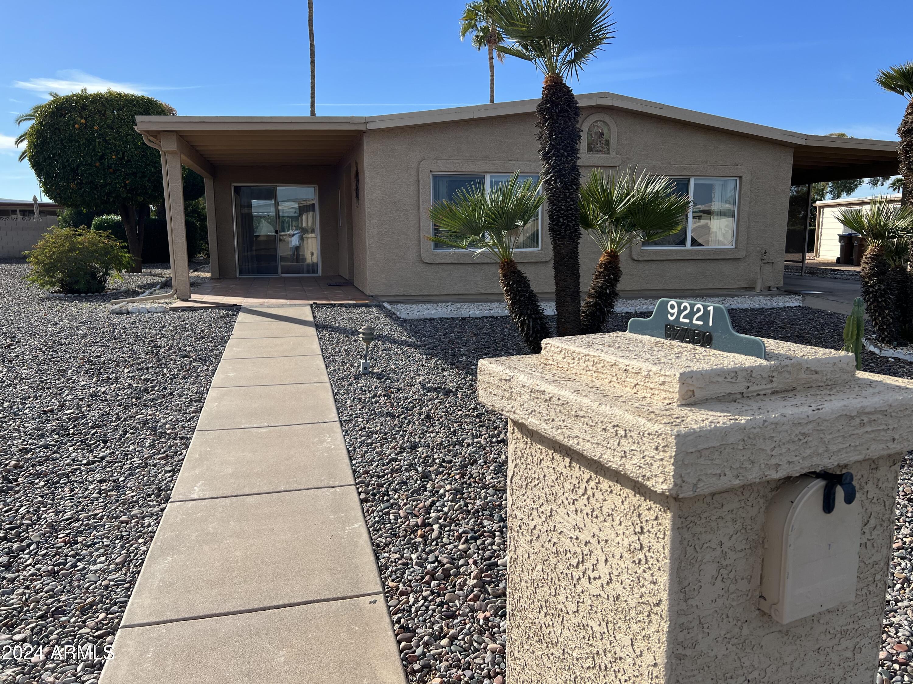 9221 E CITRUS Lane S