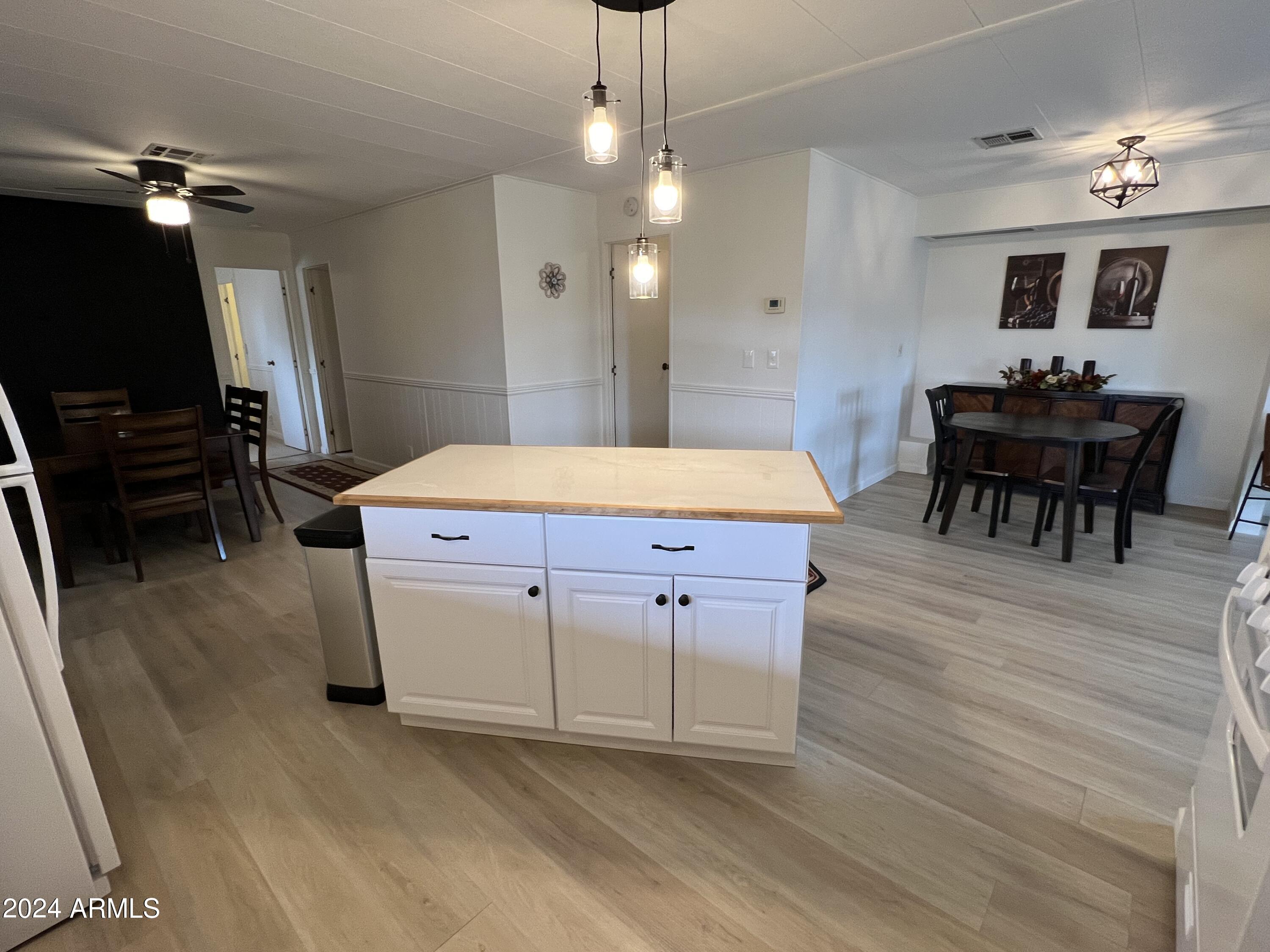 9221 E CITRUS Lane S