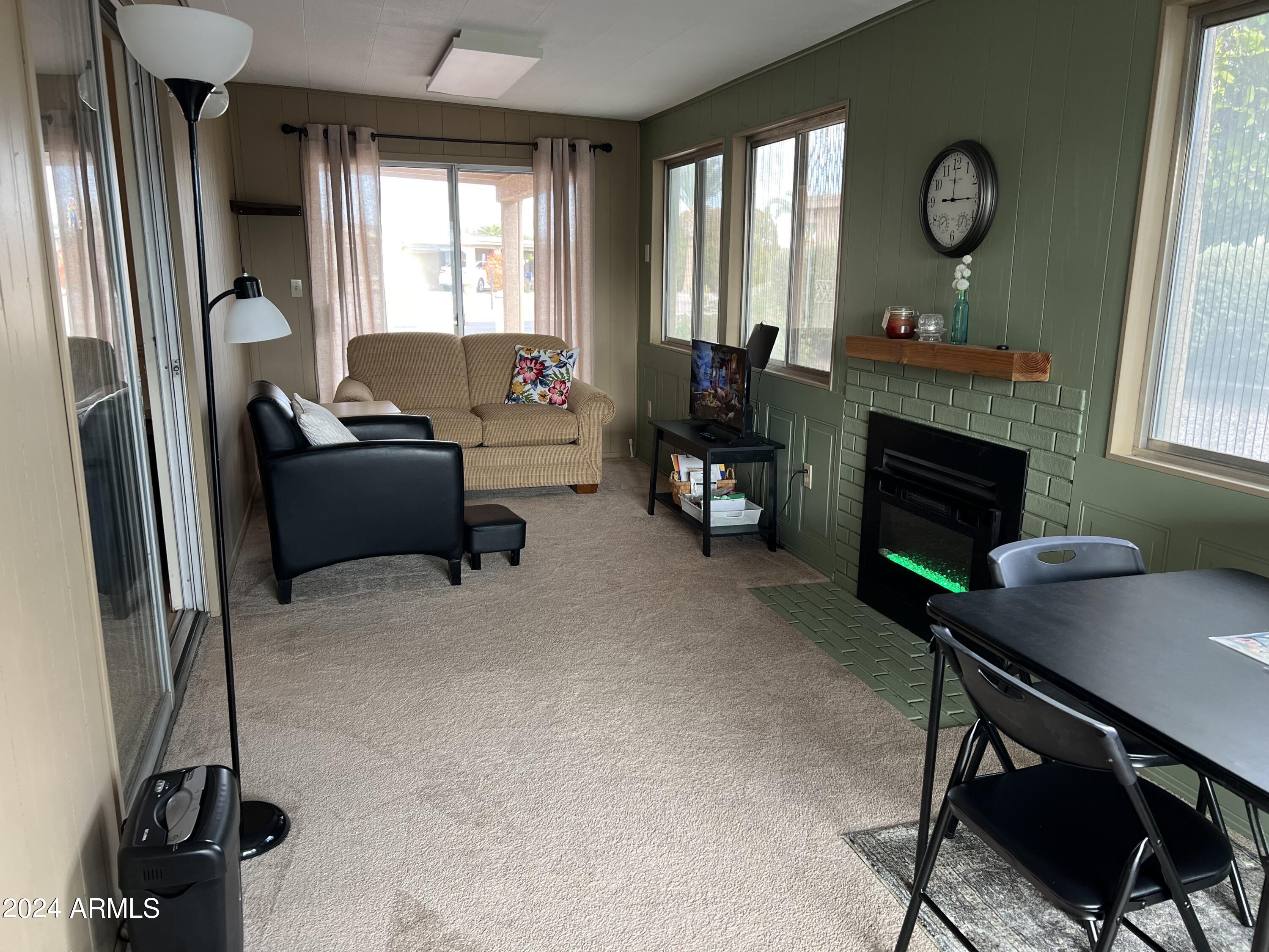 9221 E CITRUS Lane S