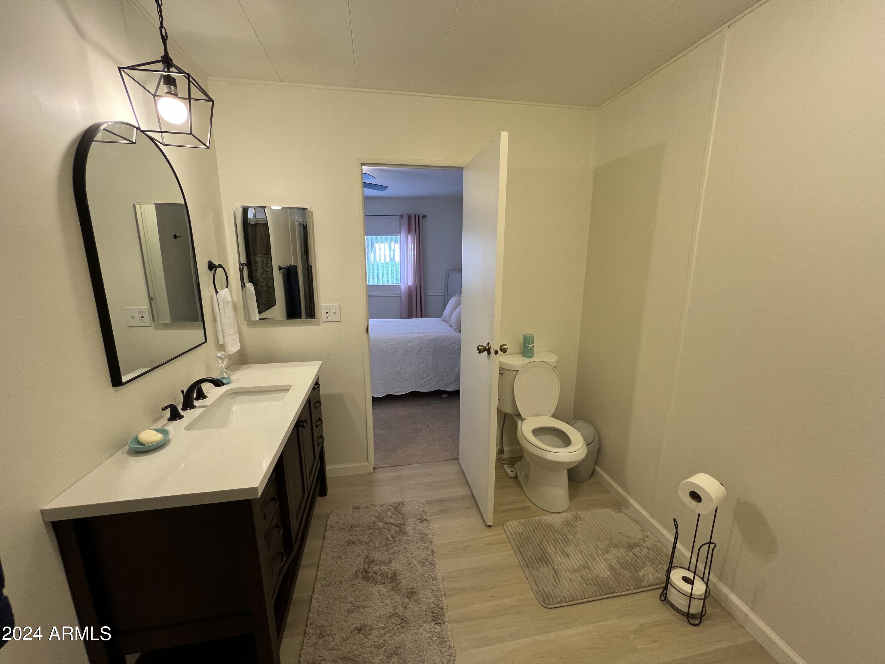 9221 E CITRUS Lane S