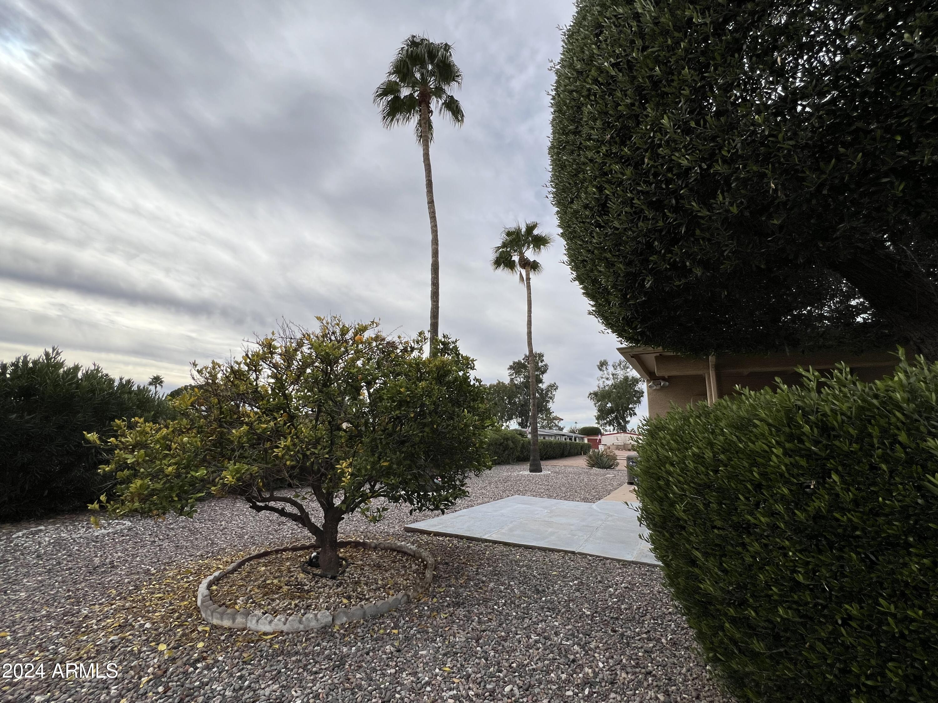 9221 E CITRUS Lane S