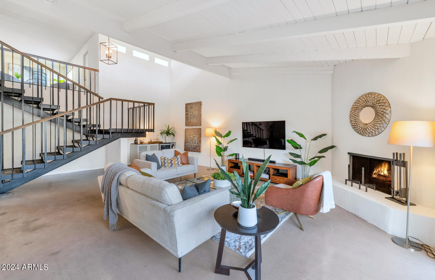 8634 E MACKENZIE Drive