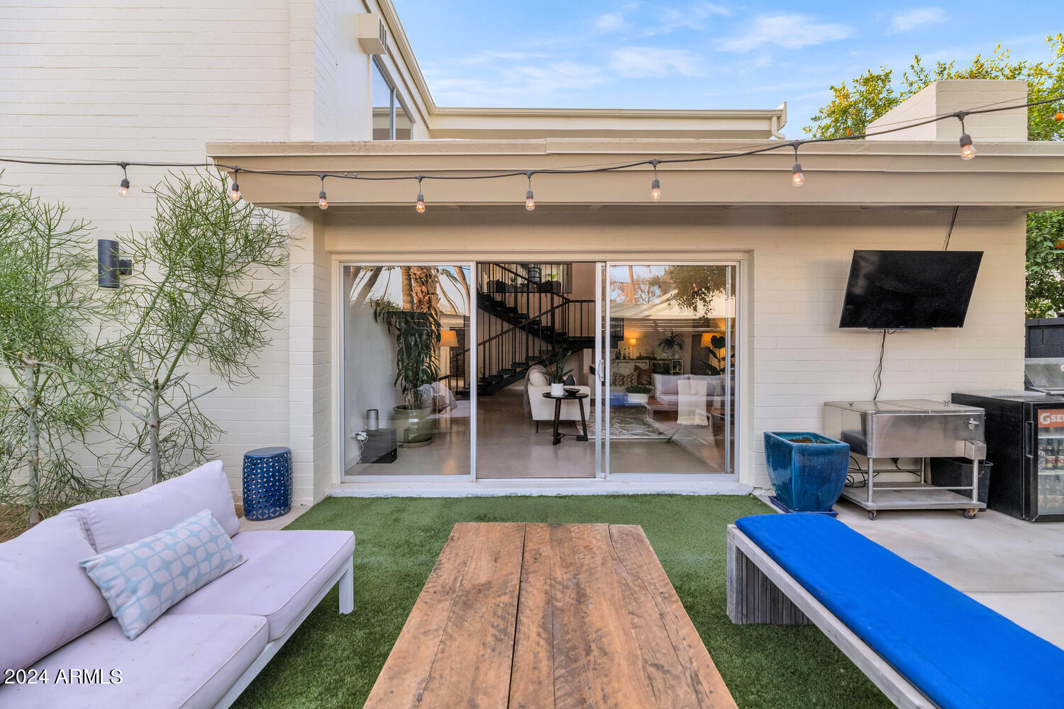 8634 E MACKENZIE Drive