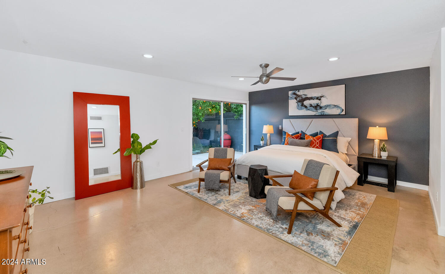 8634 E MACKENZIE Drive