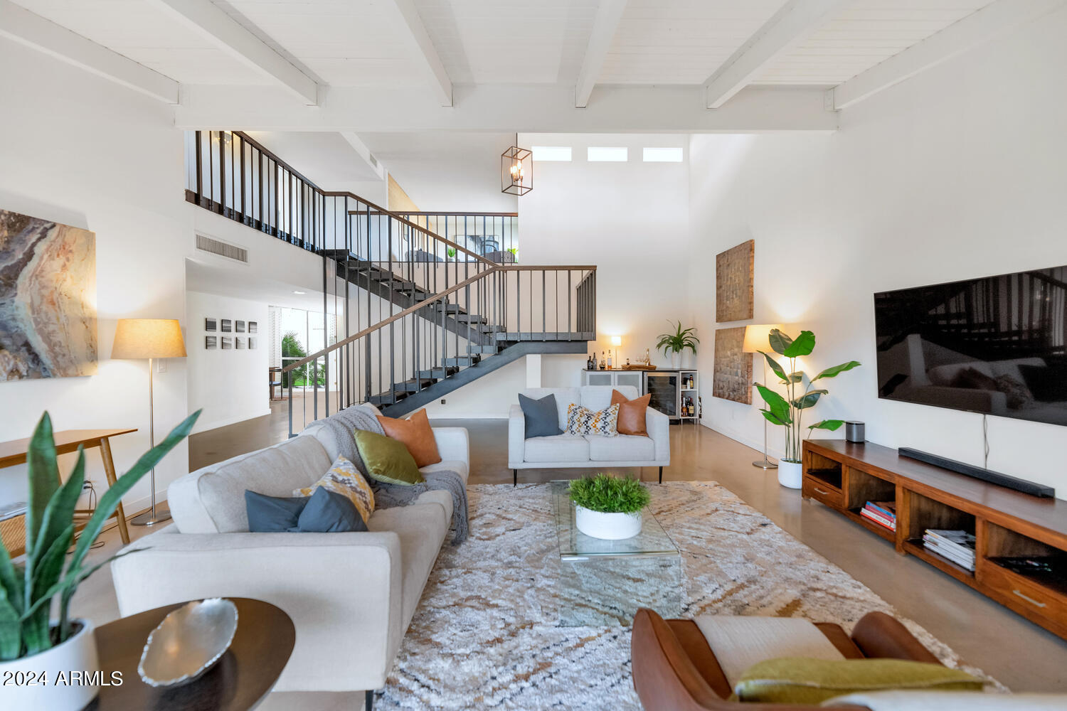 8634 E MACKENZIE Drive