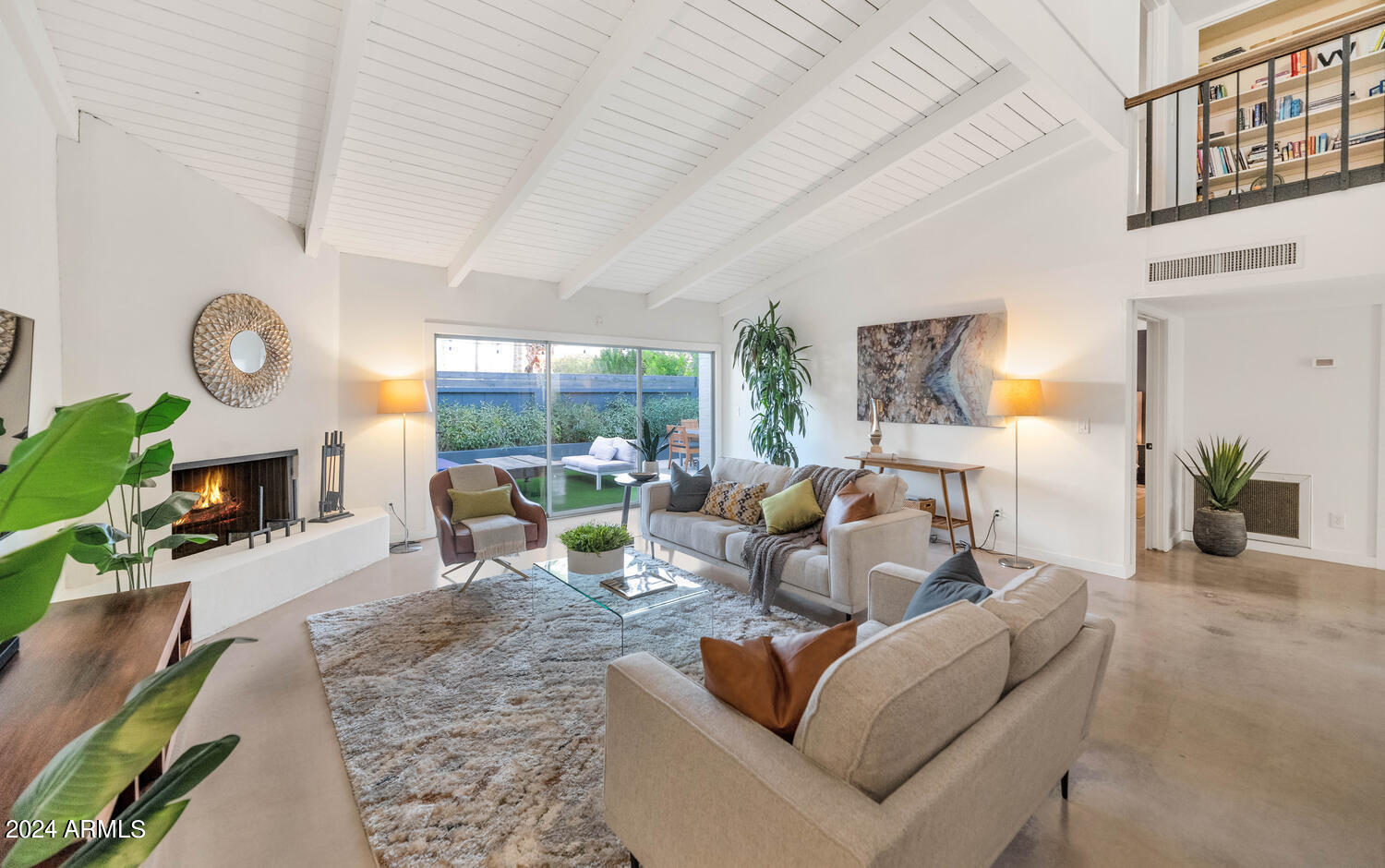 8634 E MACKENZIE Drive