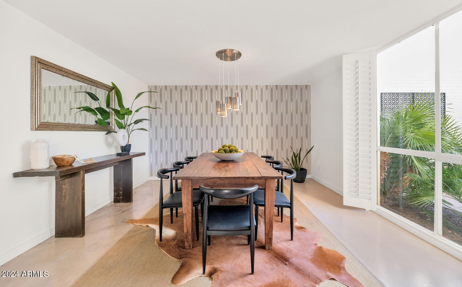 8634 E MACKENZIE Drive