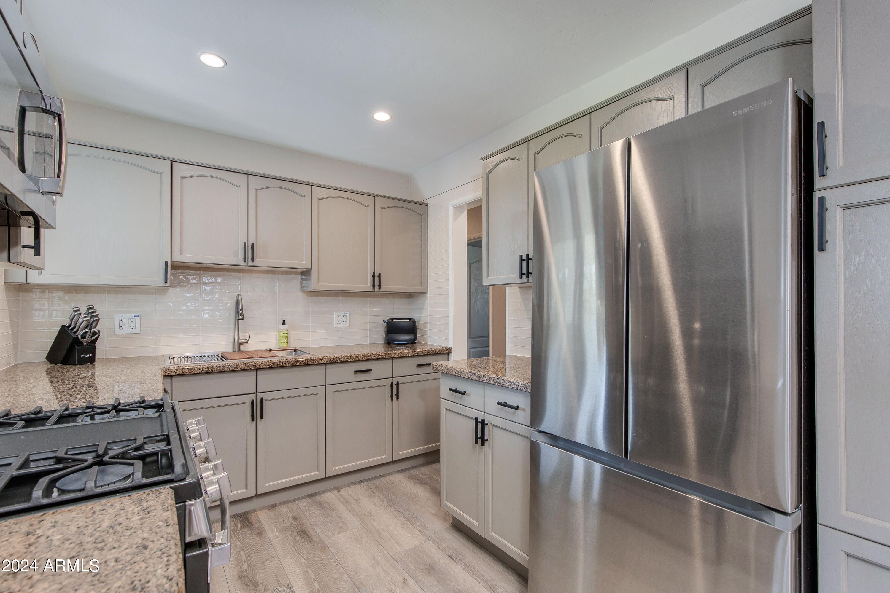 4415 E CAMPBELL Avenue