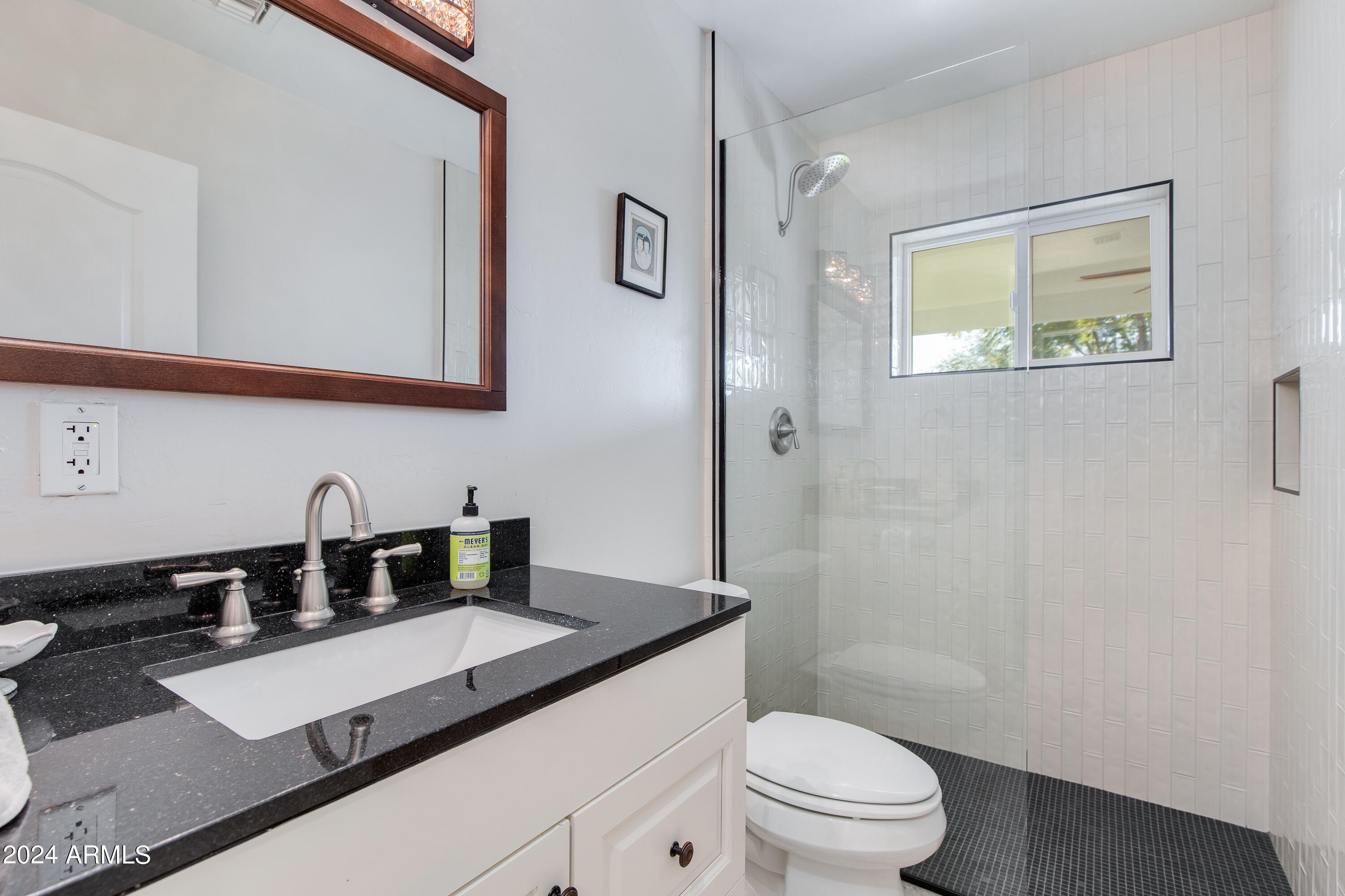 4415 E CAMPBELL Avenue