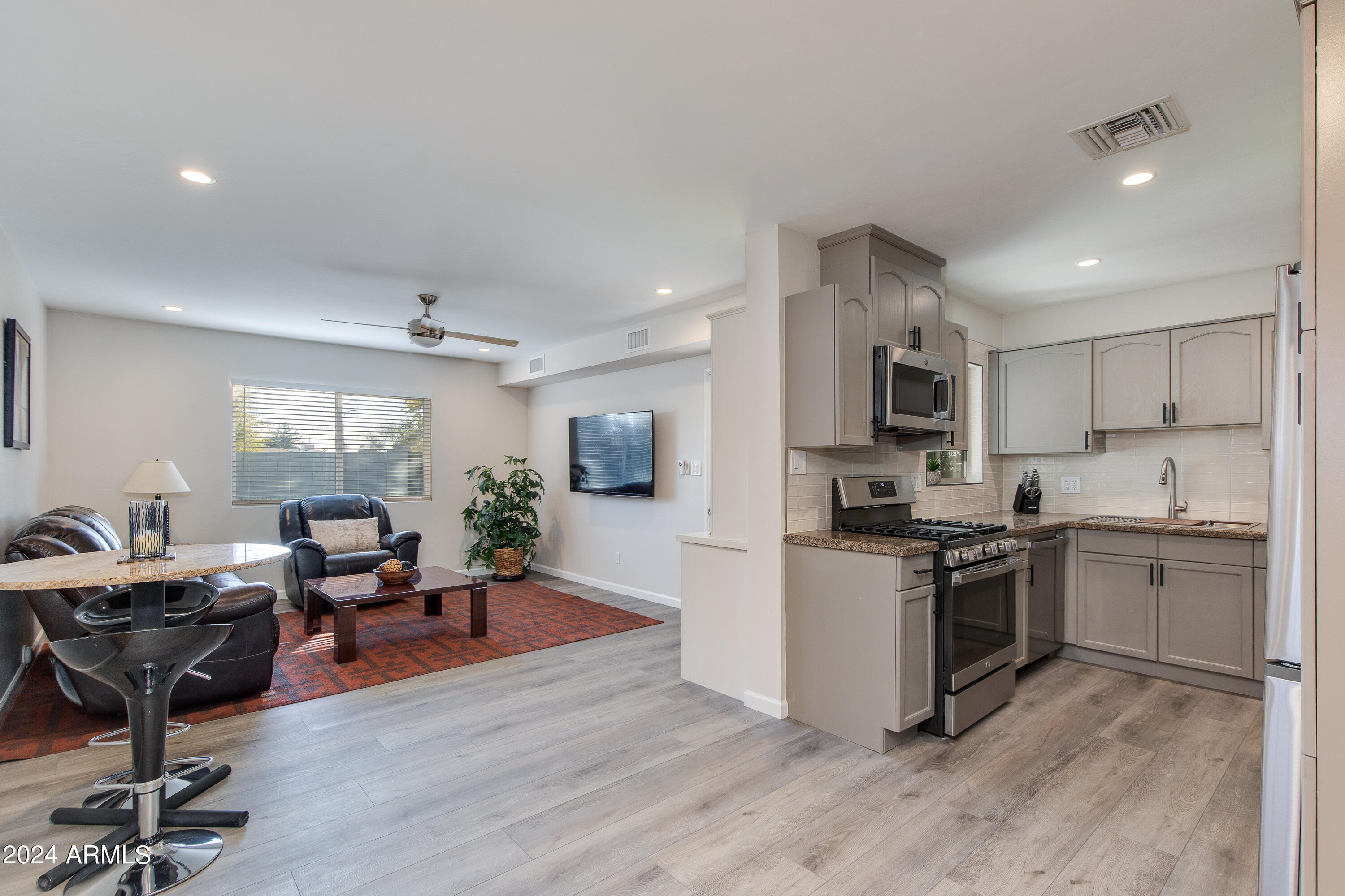 4415 E CAMPBELL Avenue