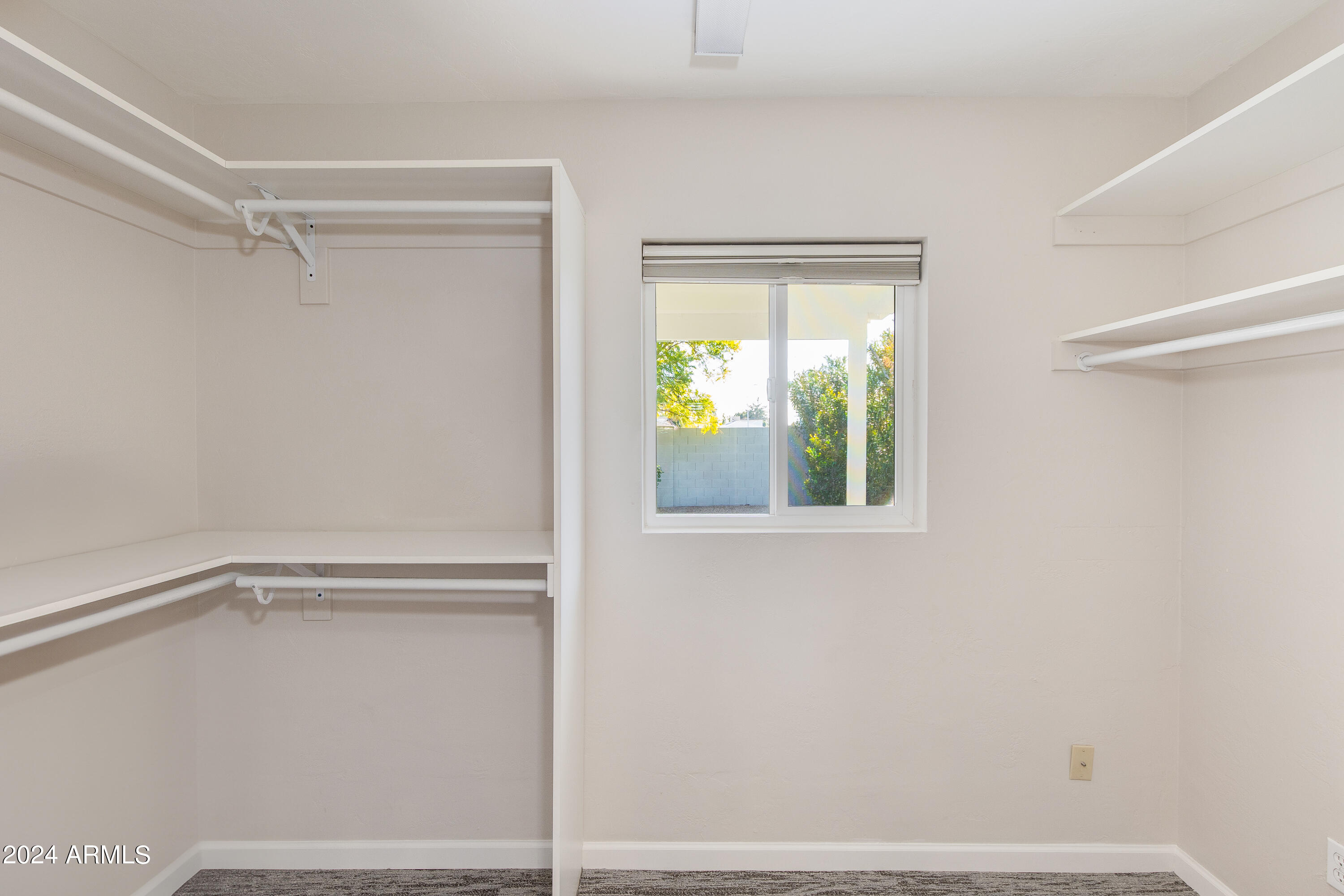 4415 E CAMPBELL Avenue