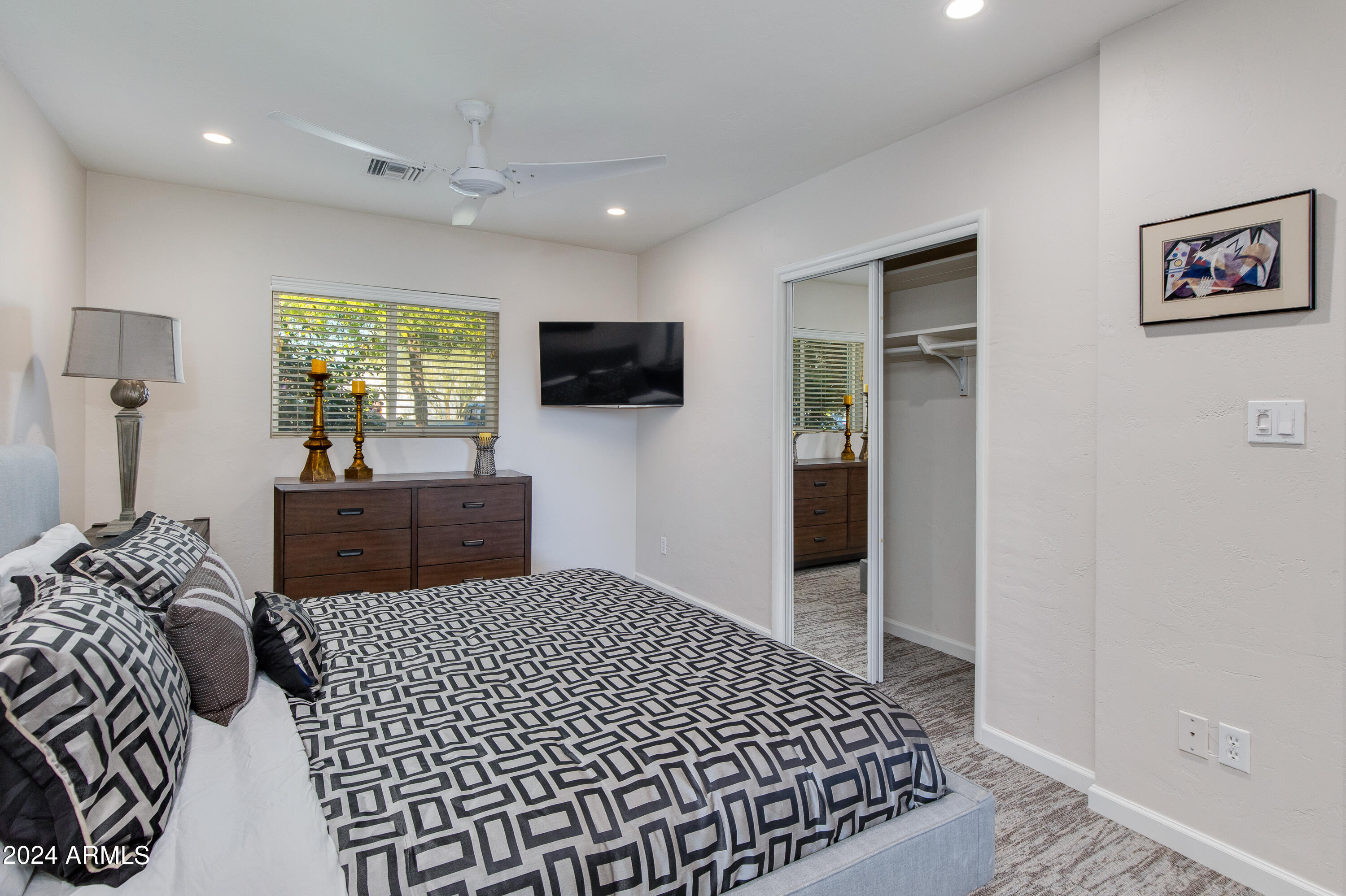 4415 E CAMPBELL Avenue