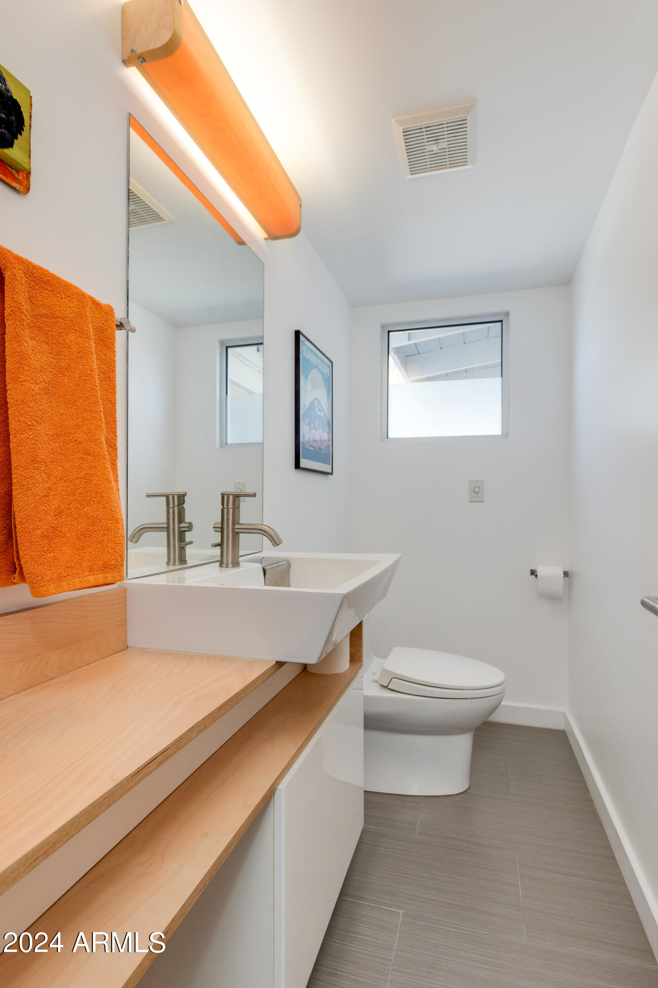 1008 E NORTHVIEW Avenue