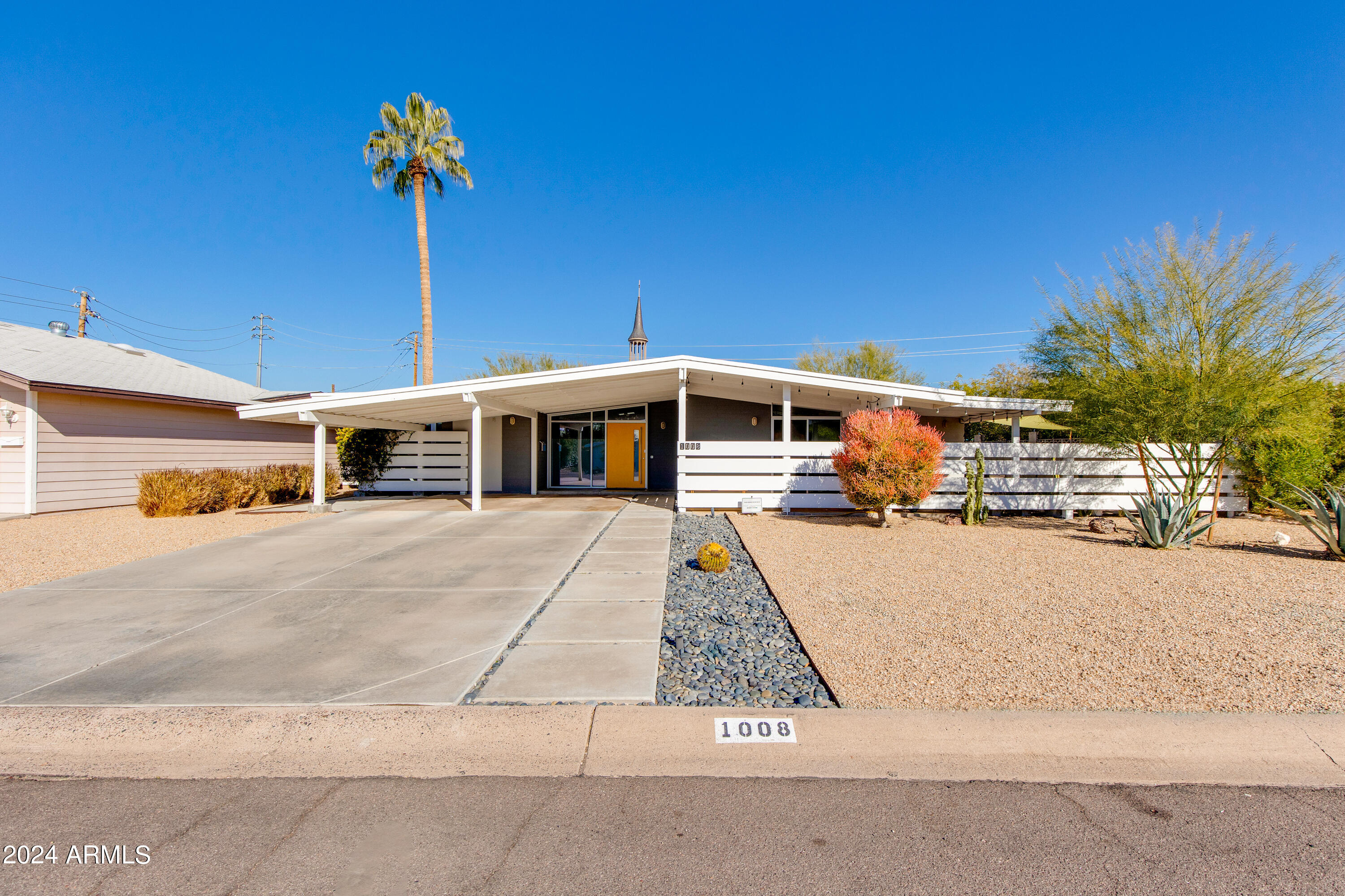 1008 E NORTHVIEW Avenue