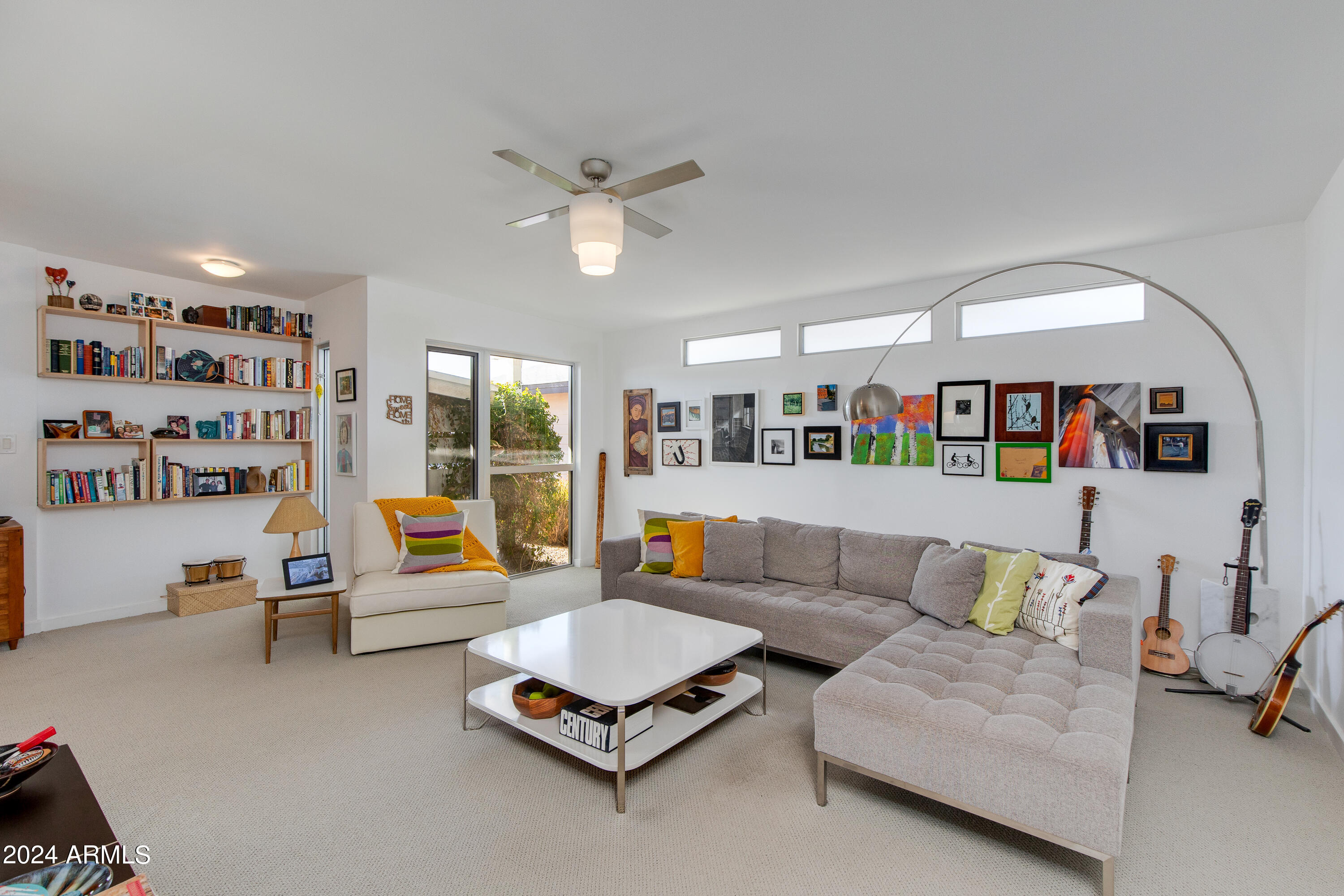 1008 E NORTHVIEW Avenue