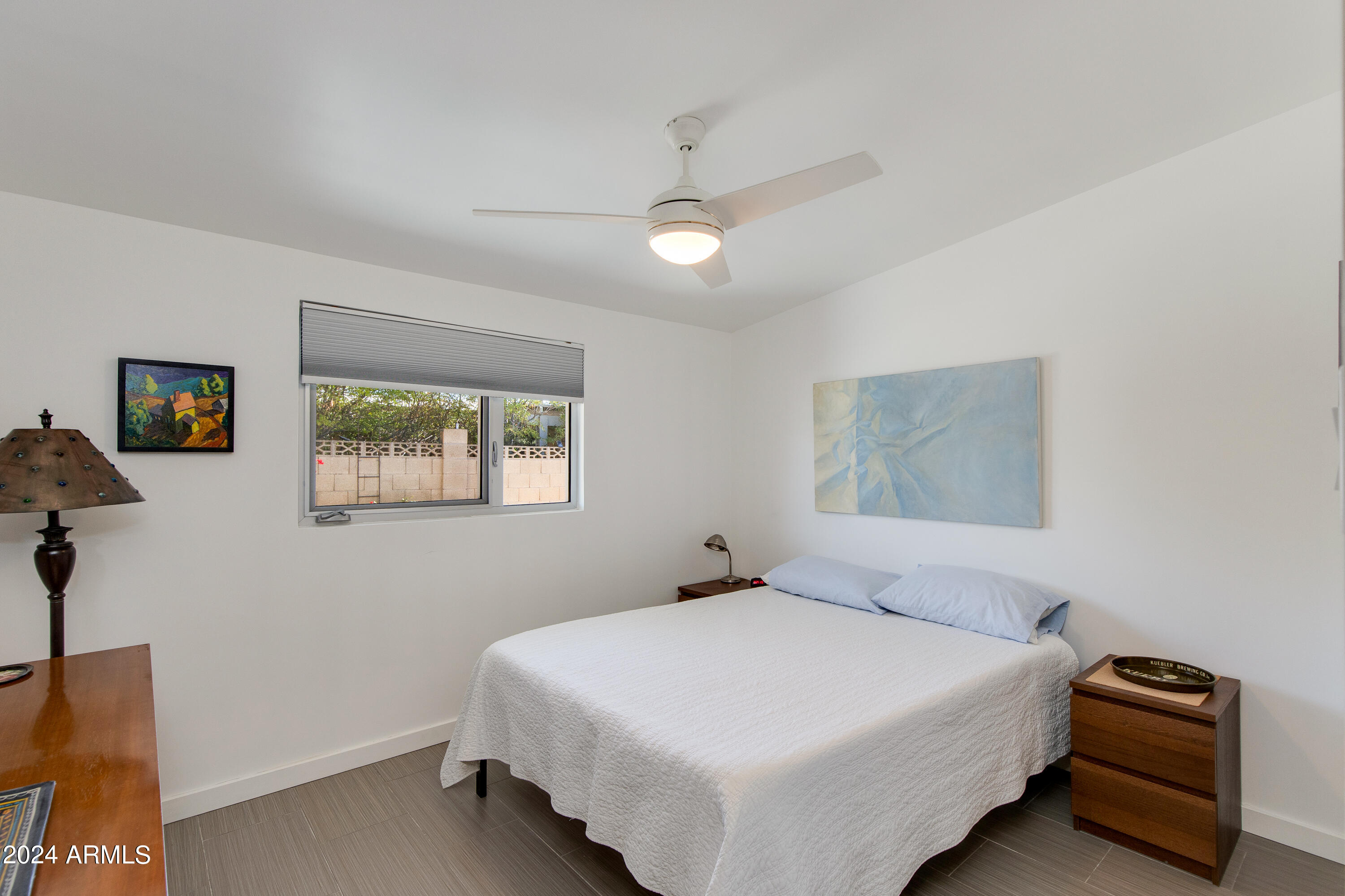 1008 E NORTHVIEW Avenue