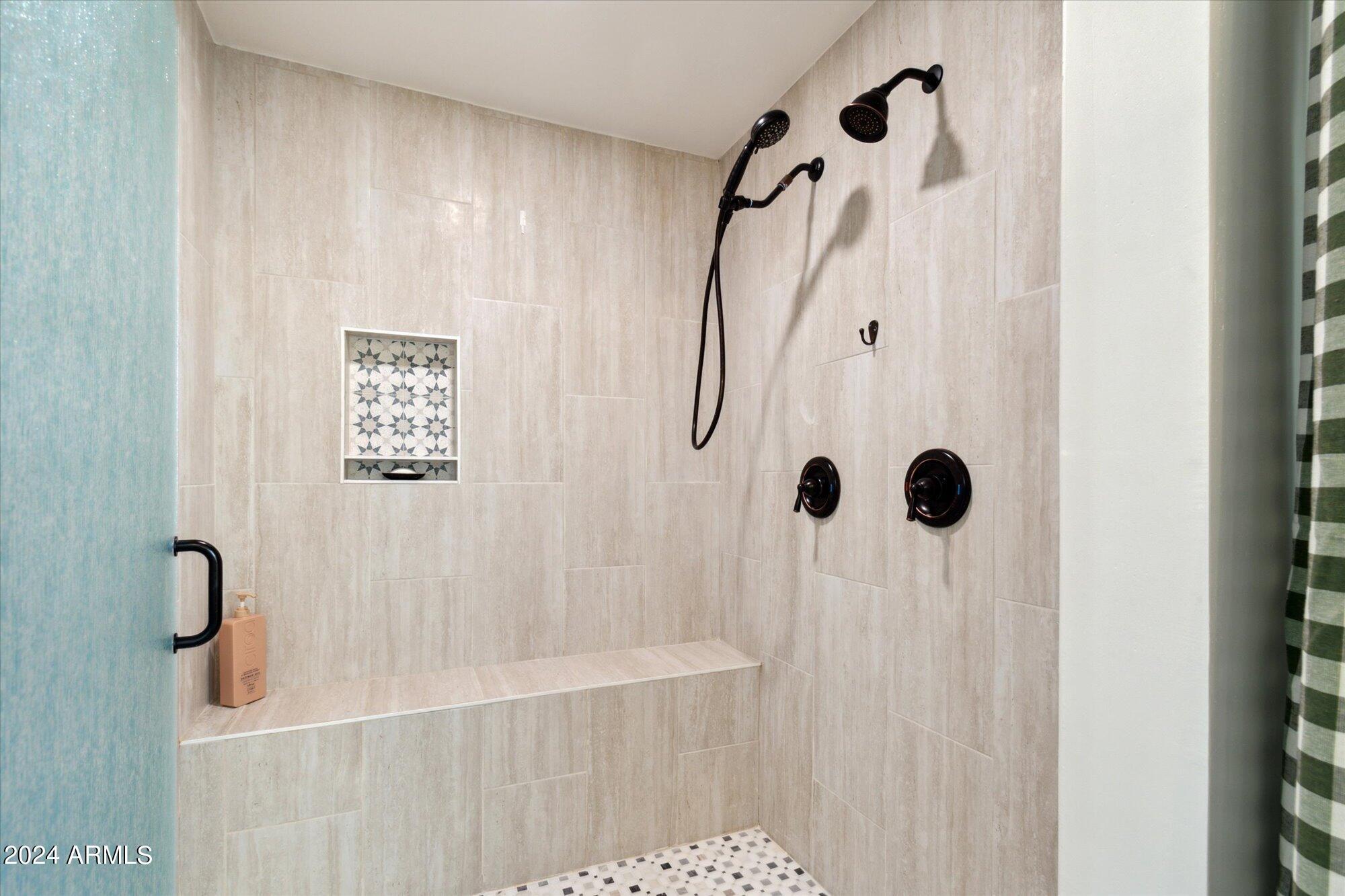 8121 E CONQUISTADORES Drive