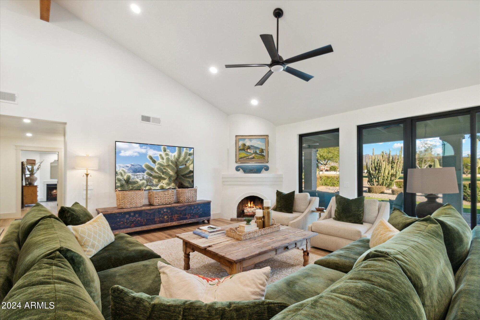 8121 E CONQUISTADORES Drive