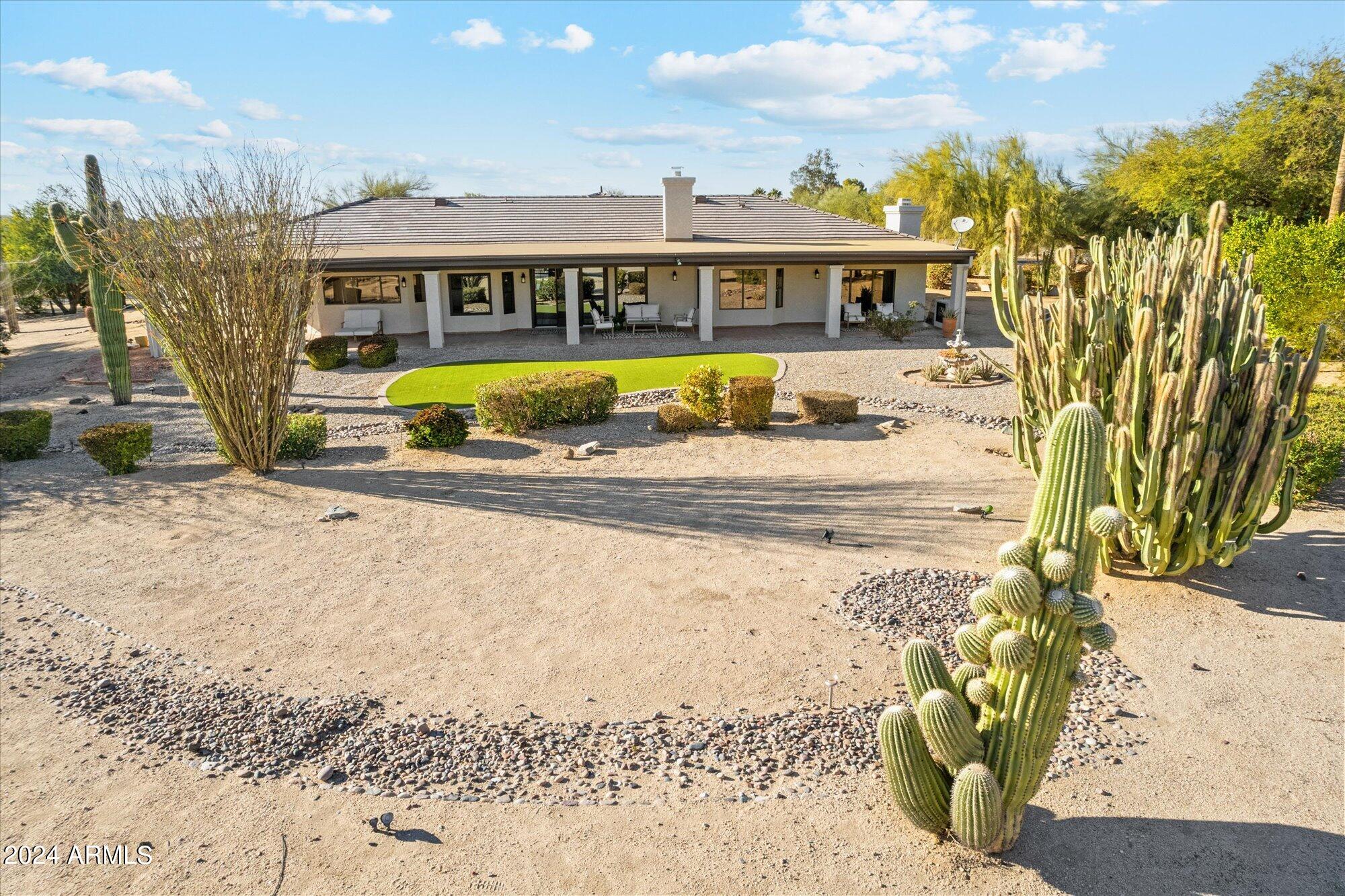 8121 E CONQUISTADORES Drive