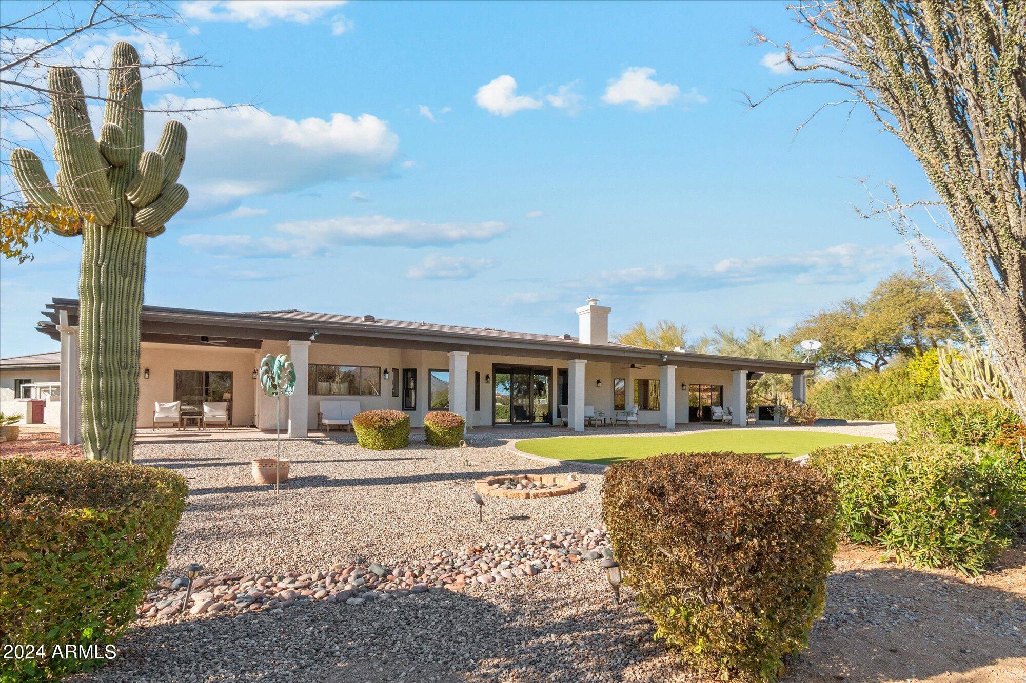 8121 E CONQUISTADORES Drive