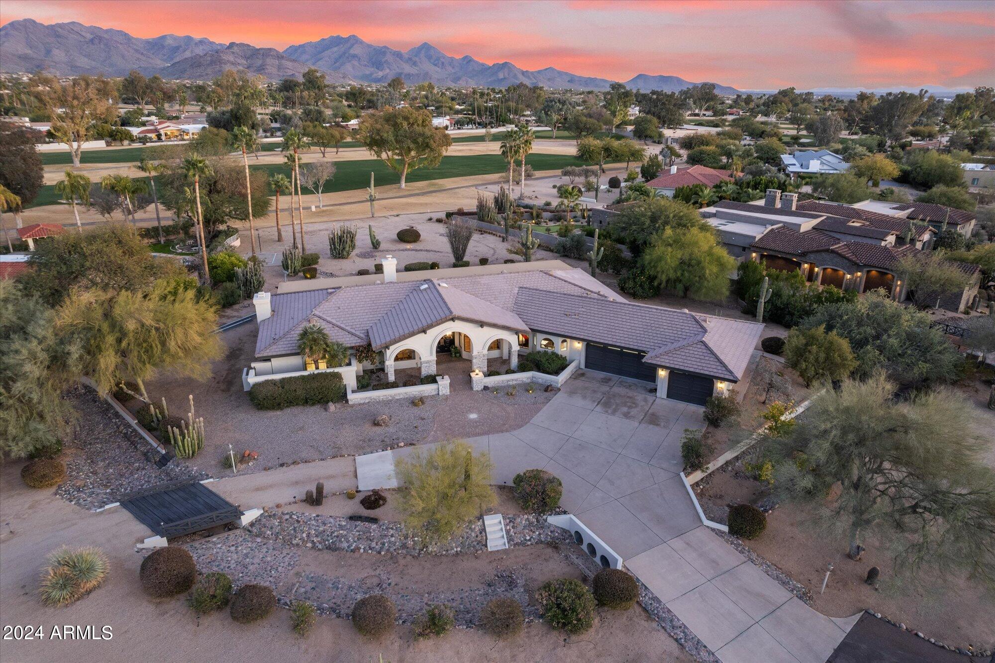 8121 E CONQUISTADORES Drive