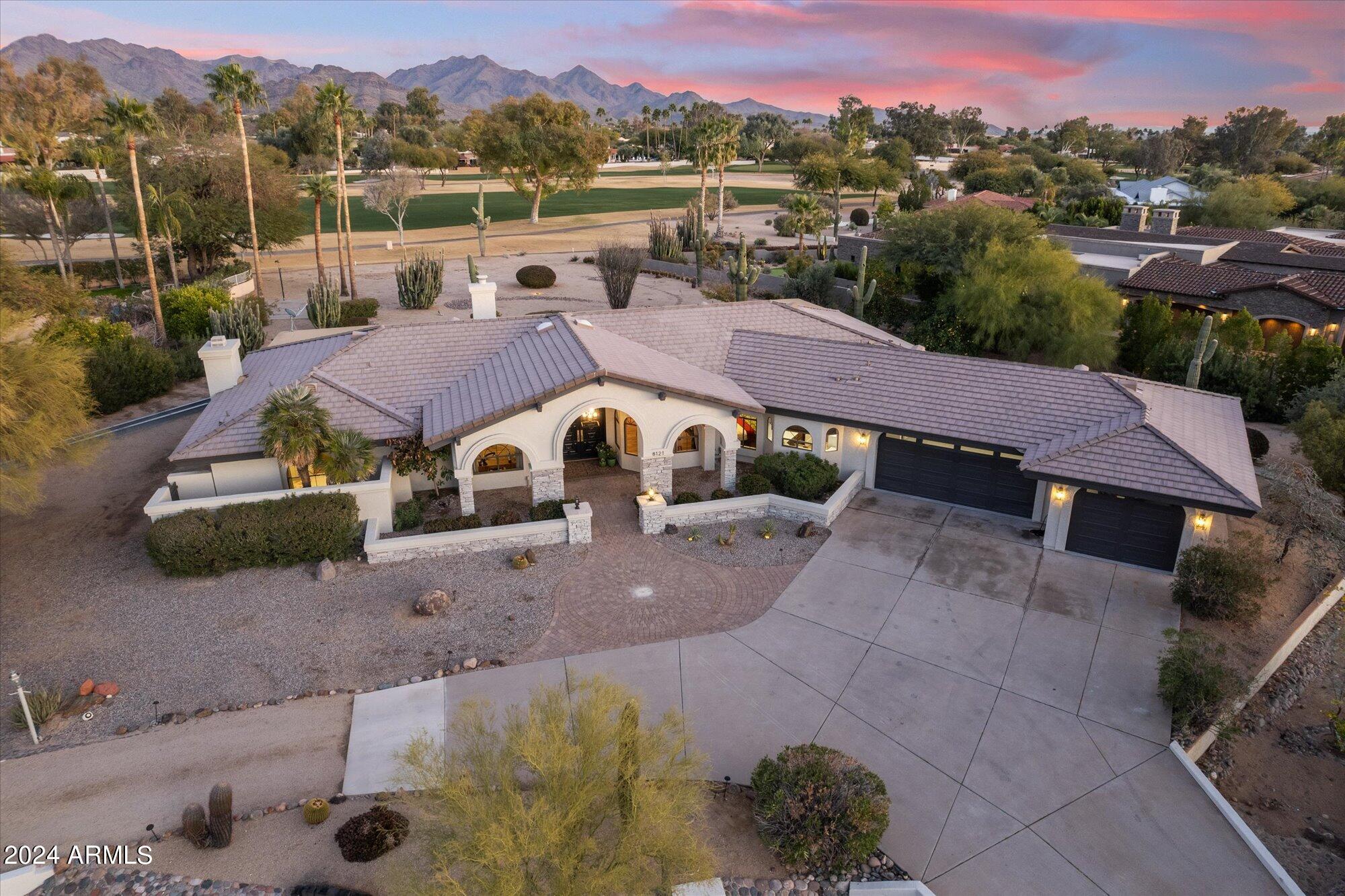 8121 E CONQUISTADORES Drive